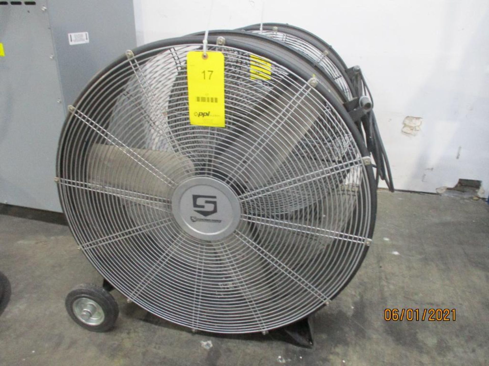 Strongway Drum Fan, 30 in. - Image 2 of 2