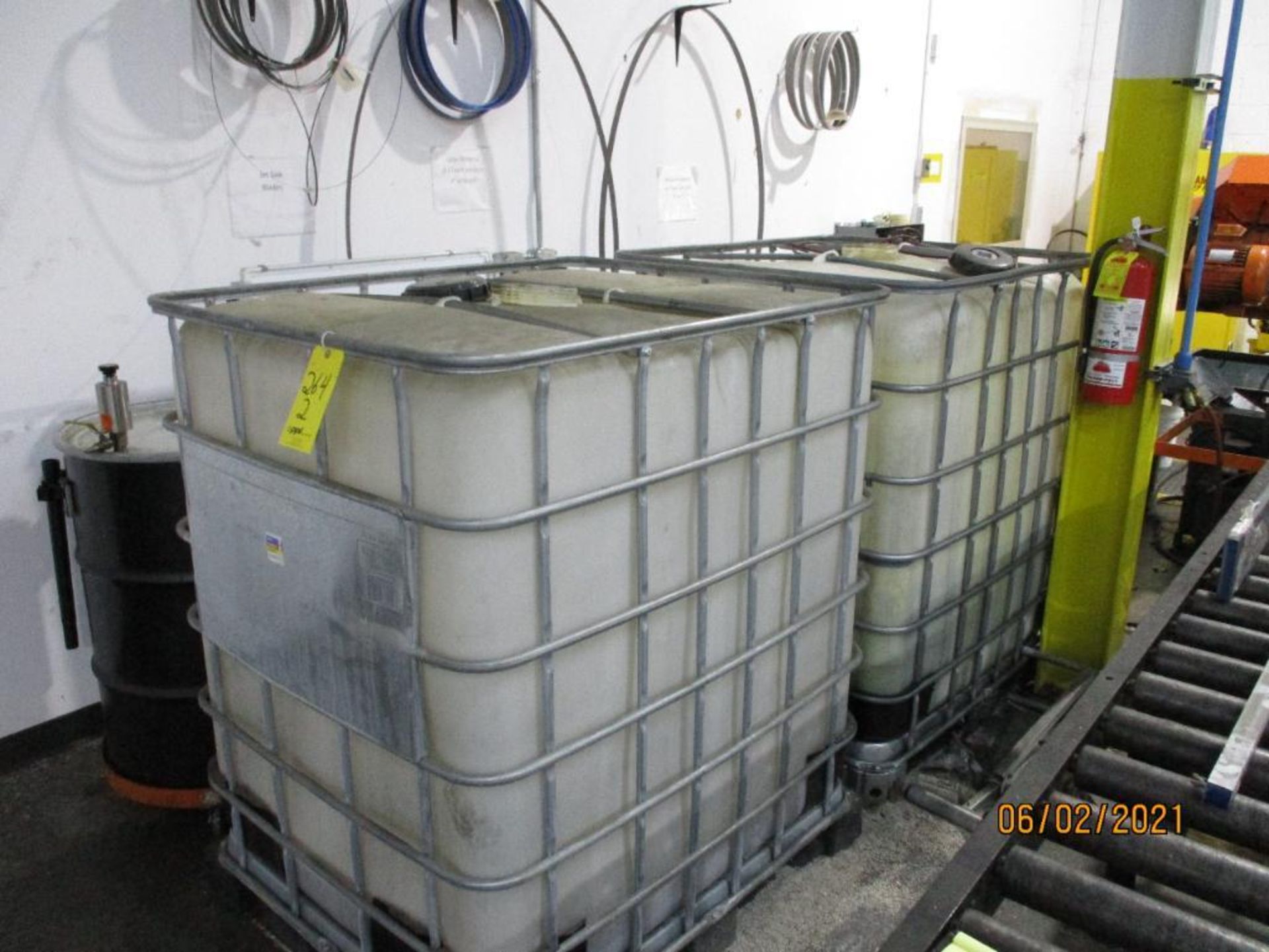 LOT: (2) Transport Storage Tanks, 1650 kg. (Late Delivery)