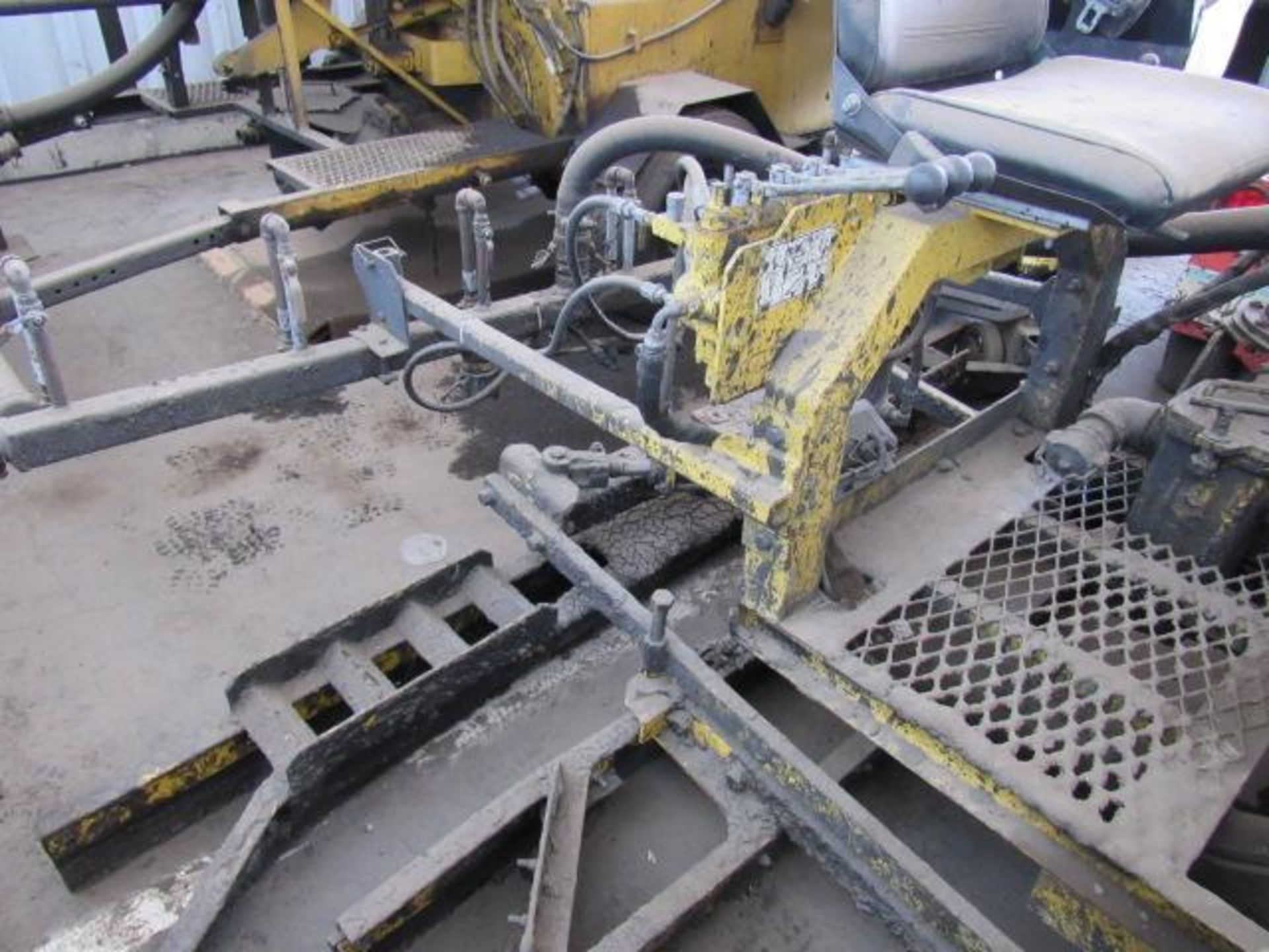 Anders 325RODA Sealcoat Applicator, S/N 325R0DA1505101258, 327 Hours Indicated, LOCATION: 7770 Vent - Image 6 of 7