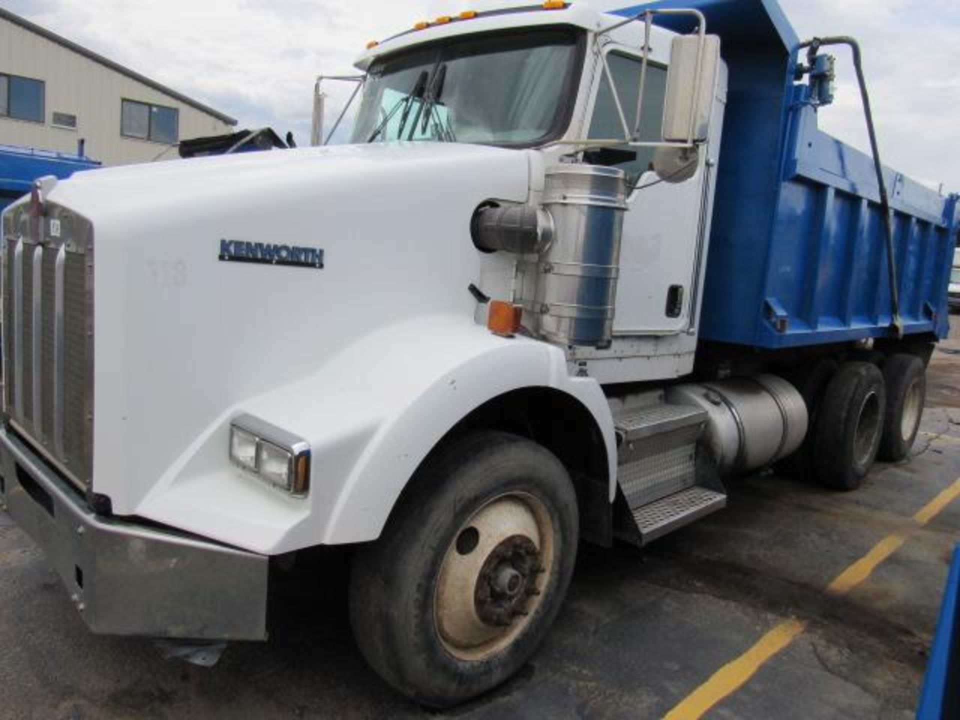 2008 Kenworth T800 Dump Truck, VIN # 1NKDLU9X58J234087, Caterpillar C13 Acert Turbo Diesel Engine,