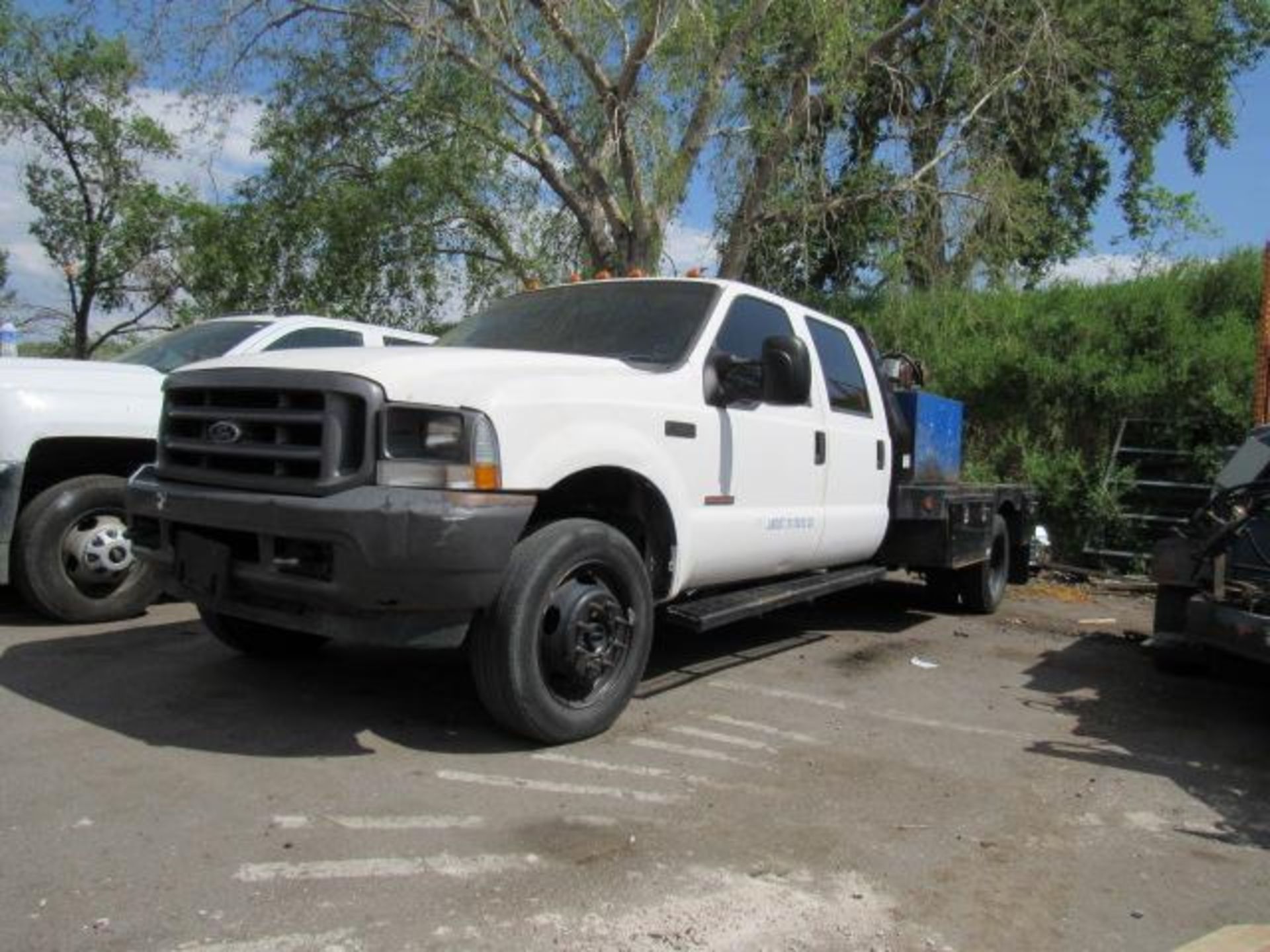 2004 Ford F550 11 ft. Flatbed Superduty 4 x 4, VIN # 1FDAW57PX4EB03420, Crew Cab, Goose Neck