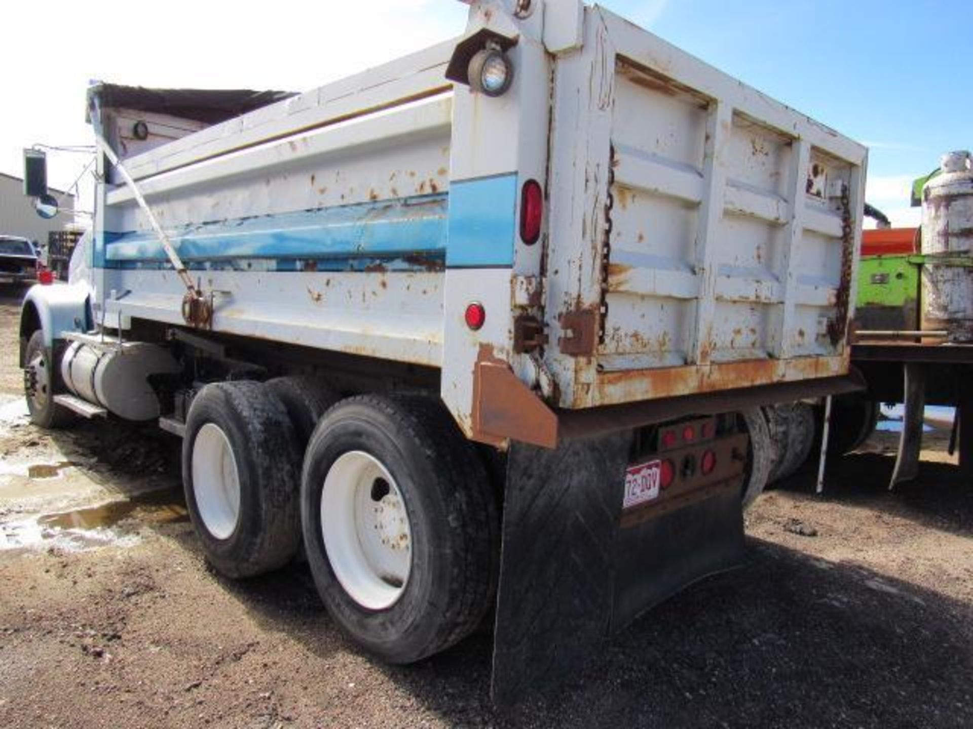 1989 Kenworth T800 Dump Truck, VIN # 1XKDD29X2KS534713, Cummins Turbo Diesel Engine, Manual - Image 6 of 8