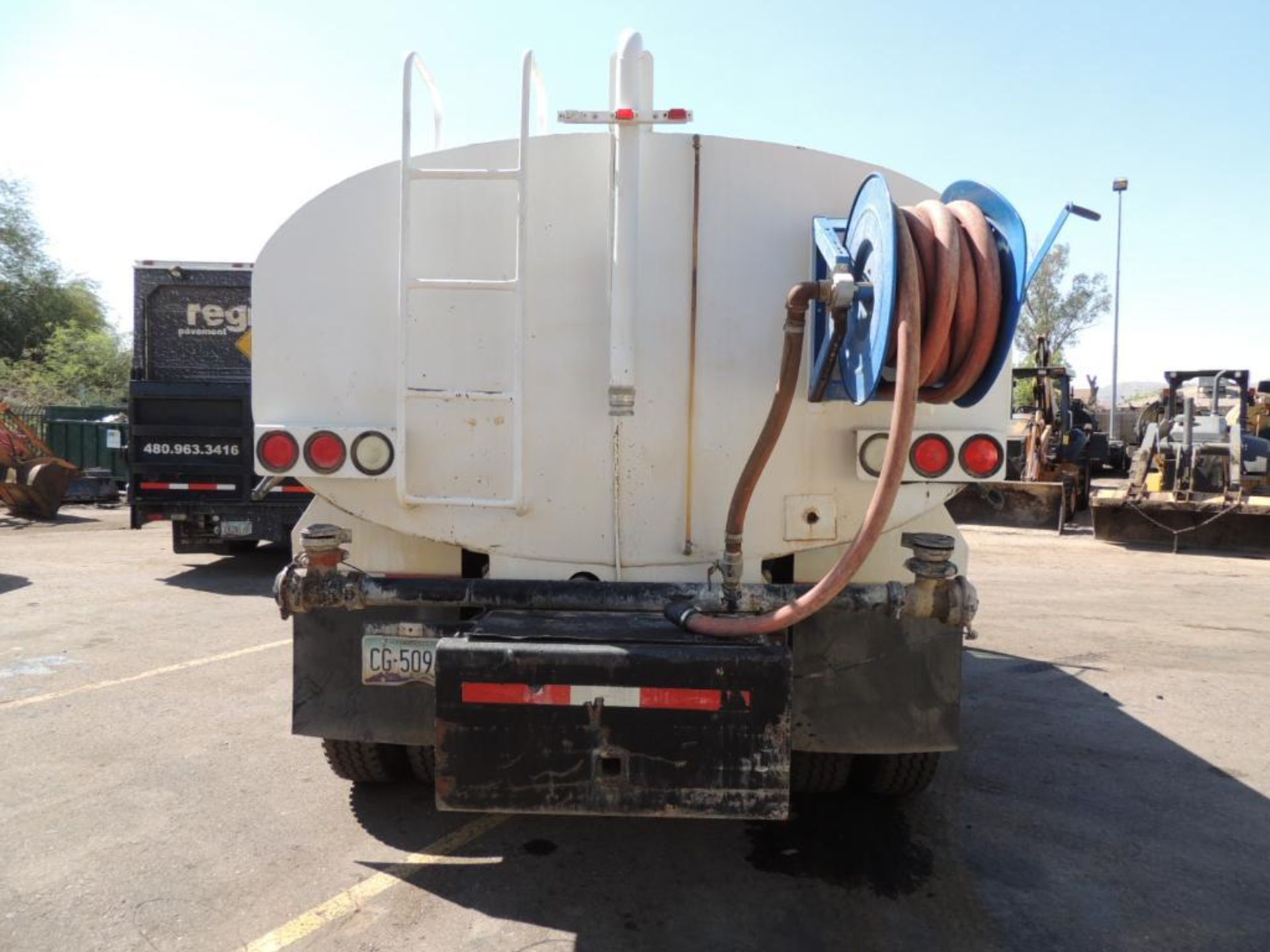 1999 Freightliner FL70 Water Truck, VIN # 1FV6HFAA7XHF31308, Approx. 2000 Gallons, Front Side & Rear - Image 5 of 9