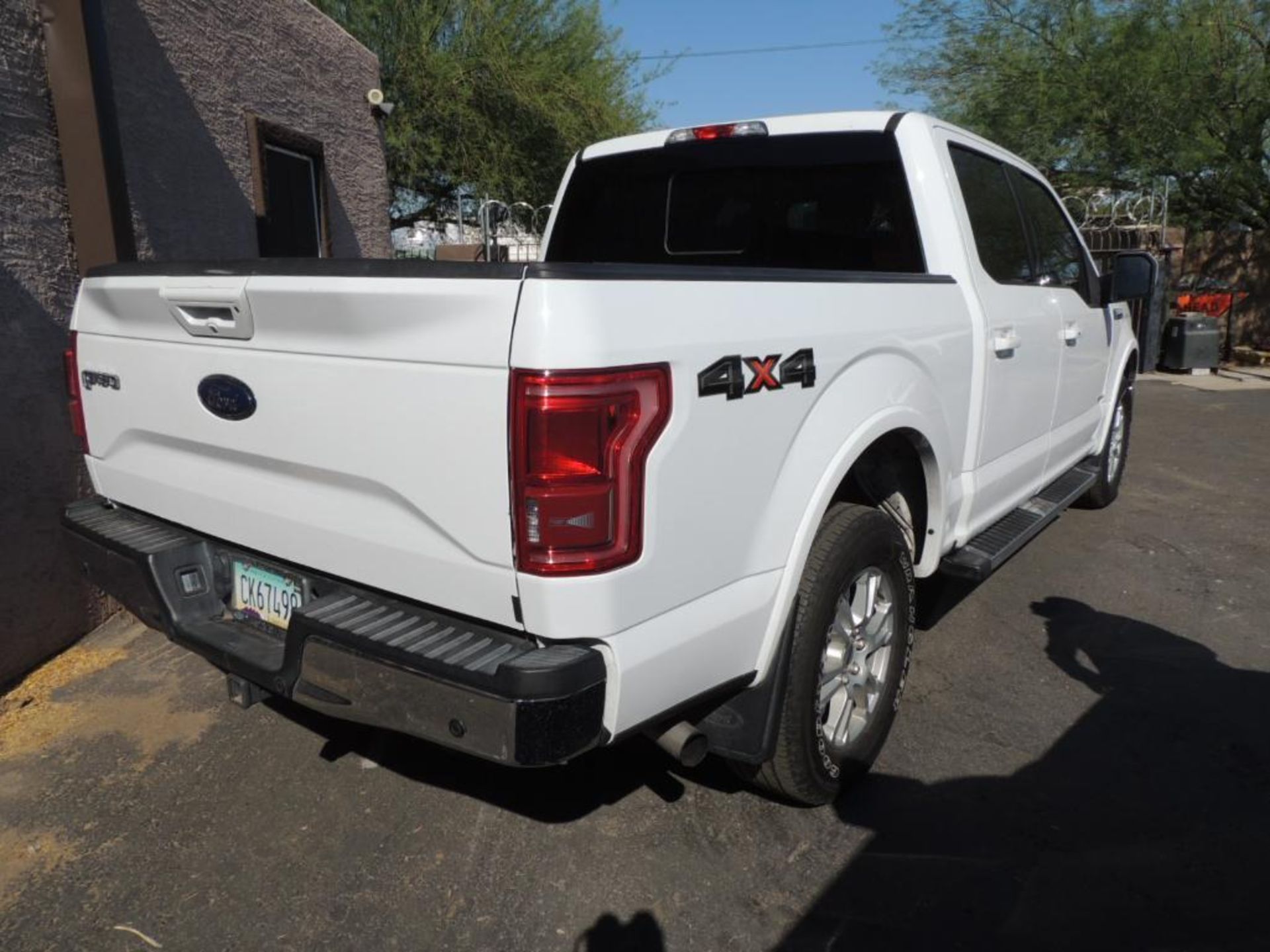 2017 Ford F150 Lariat Crew Cab Shortbed 4x4, VIN # 1FTEW1EG6HKC64162, 3.5 Ecoboost, Auto Trans, 116 - Image 3 of 4