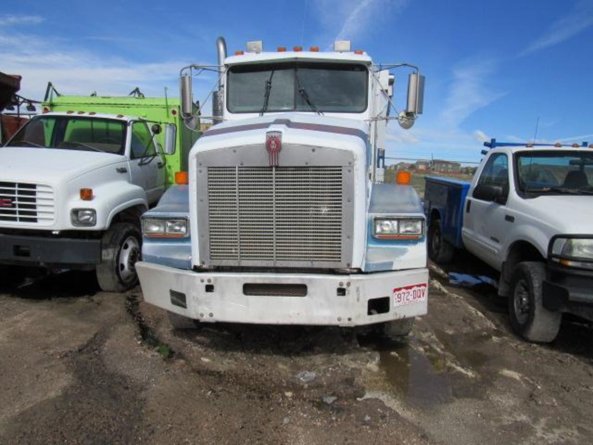 1989 Kenworth T800 Dump Truck, VIN # 1XKDD29X2KS534713, Cummins Turbo Diesel Engine, Manual - Image 2 of 8