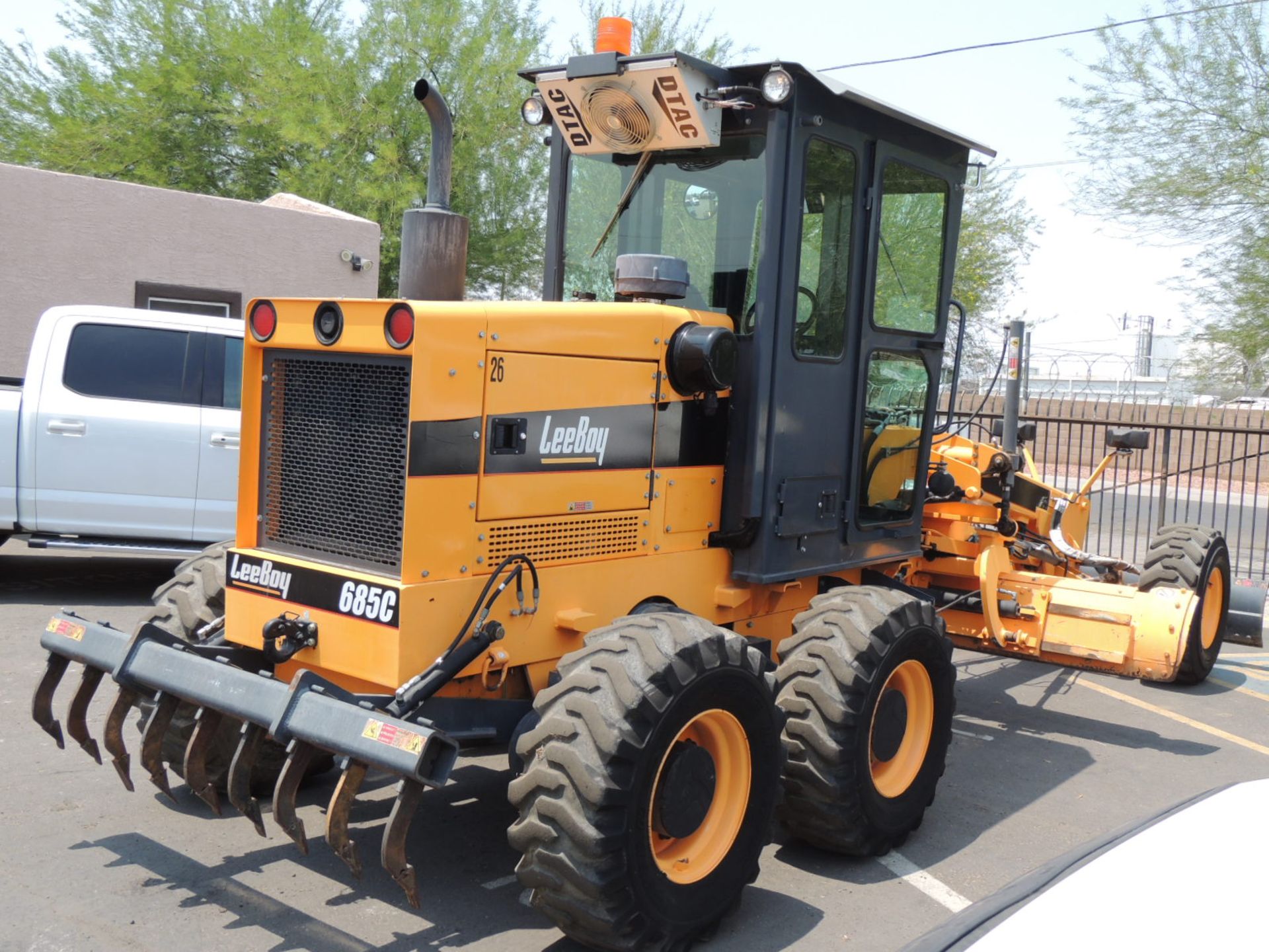 2015 Leeboy 685C Motor Grader, S/N 11909, Rear Ripper w/9-Shank Bar, Includes (5) Shanks, Front - Image 4 of 11