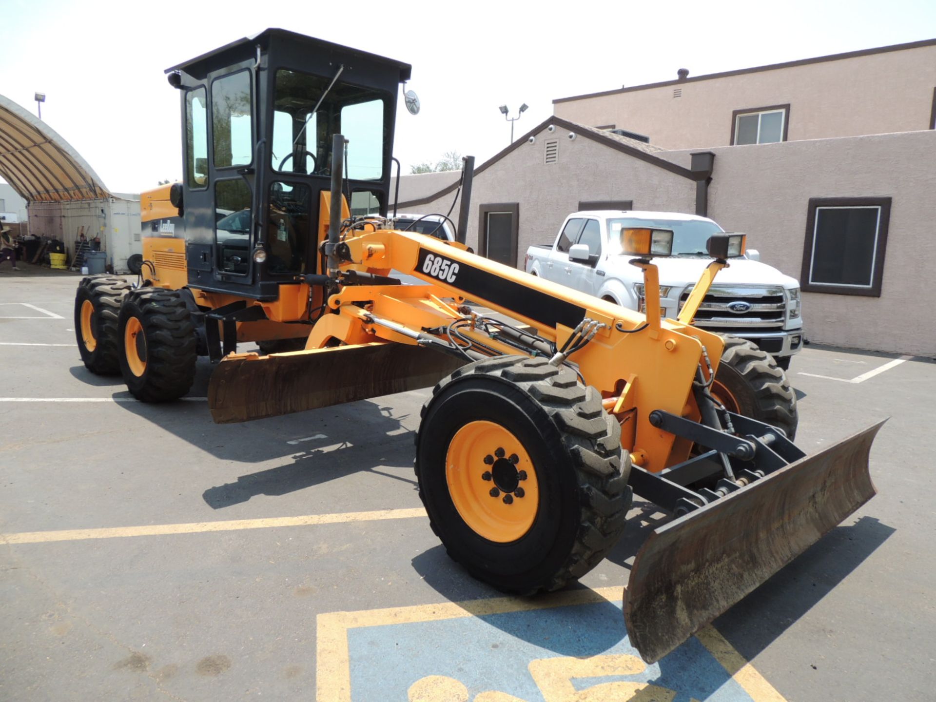 2015 Leeboy 685C Motor Grader, S/N 11909, Rear Ripper w/9-Shank Bar, Includes (5) Shanks, Front - Image 2 of 11