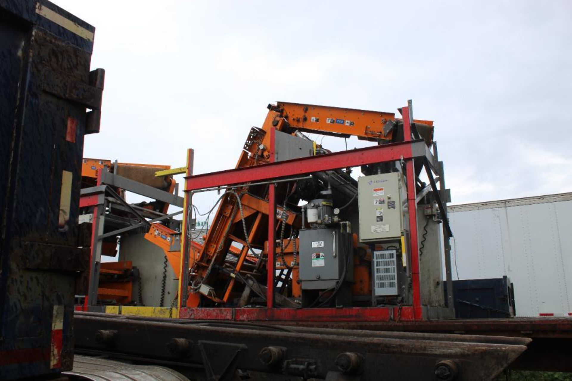 FKI Logistex Custom Pallet Stacking Line, (Located at 900 Oak Street, Dekalb, IL 60115) - Image 2 of 3