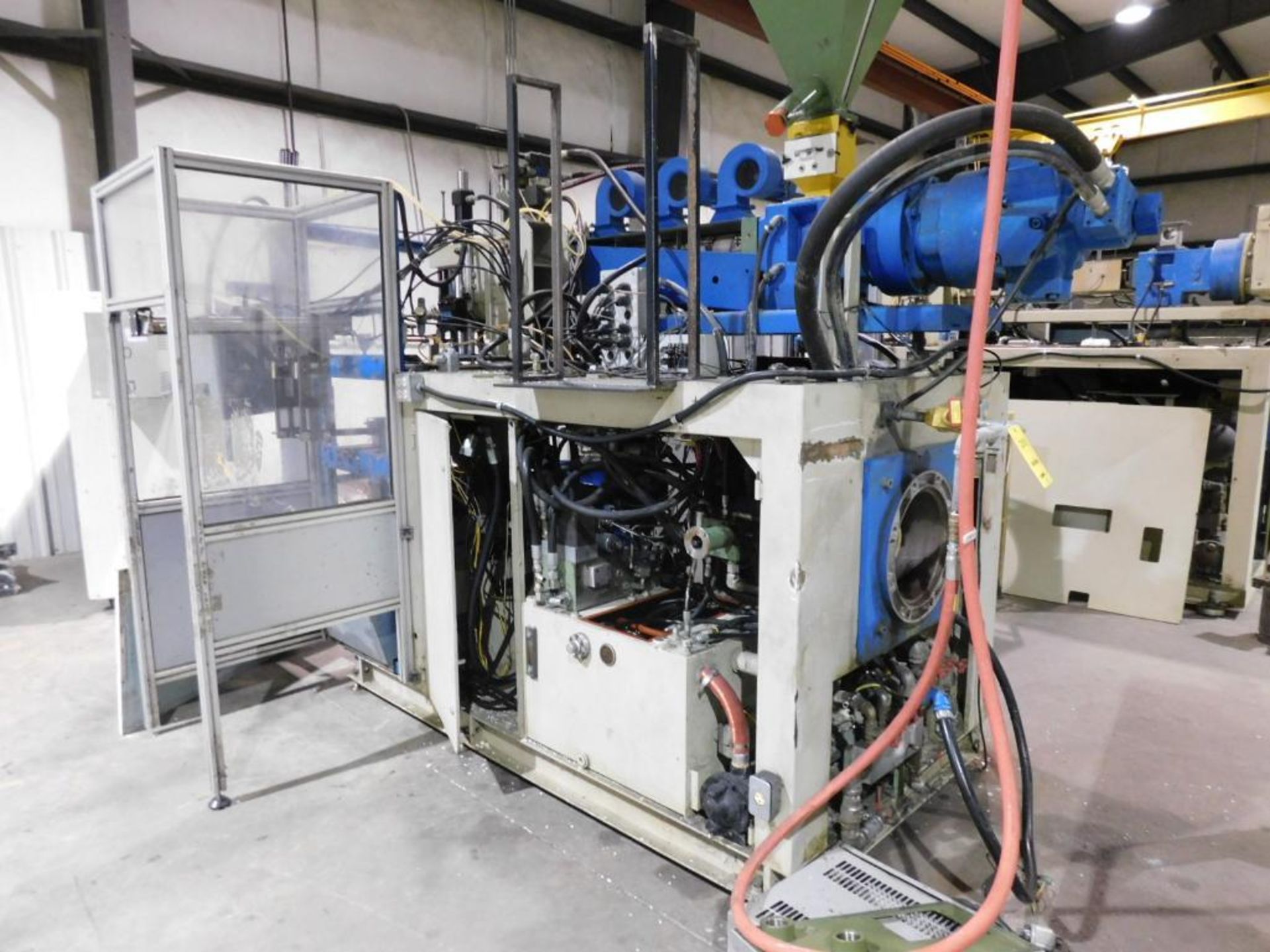 LOT: Line #4 - Automa Single-Station Shuttle Continuous Extrusion 3L Blow Molding Machine Model