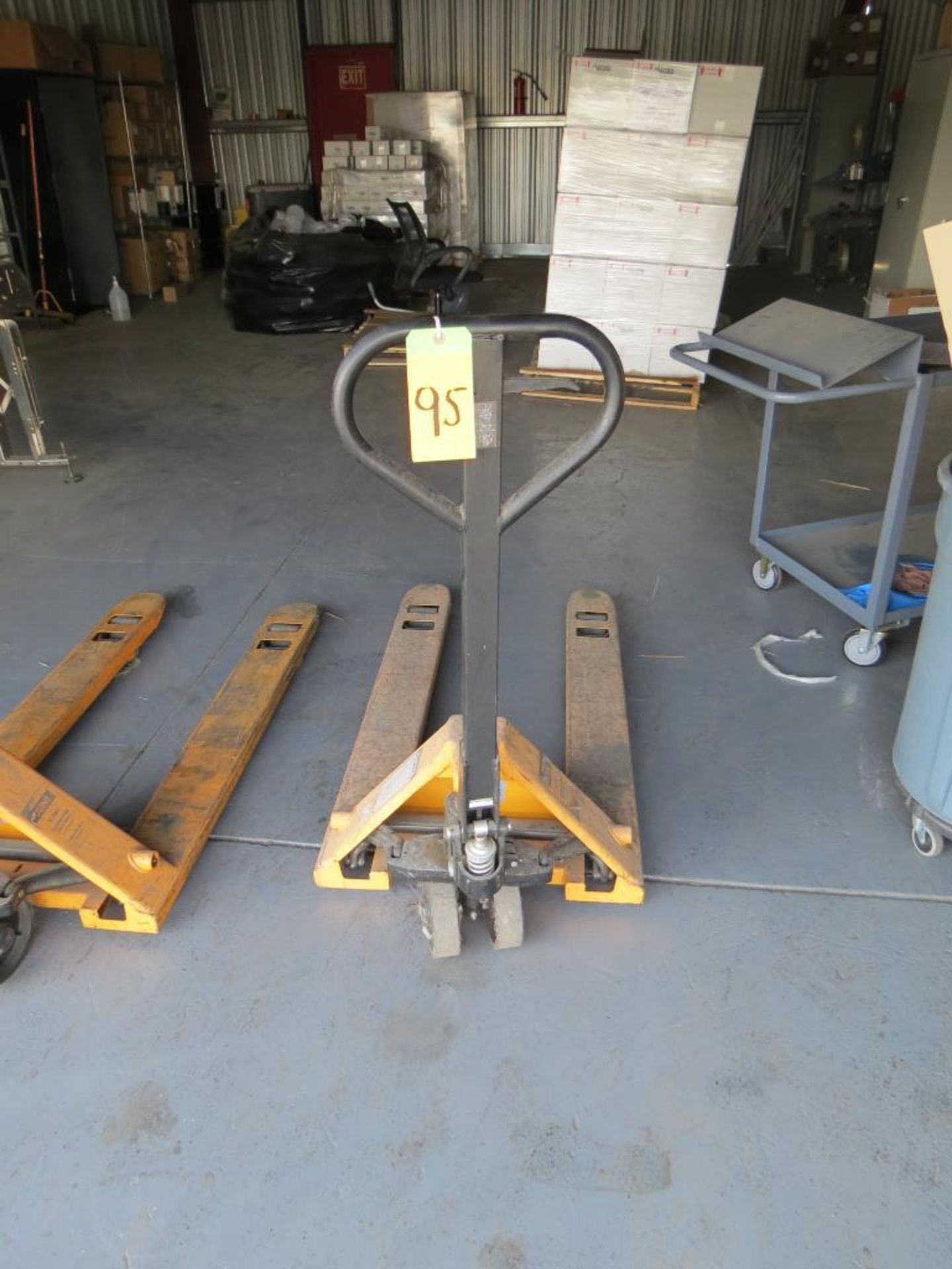 Uline H-1043 Standard Fork Pallet Jack