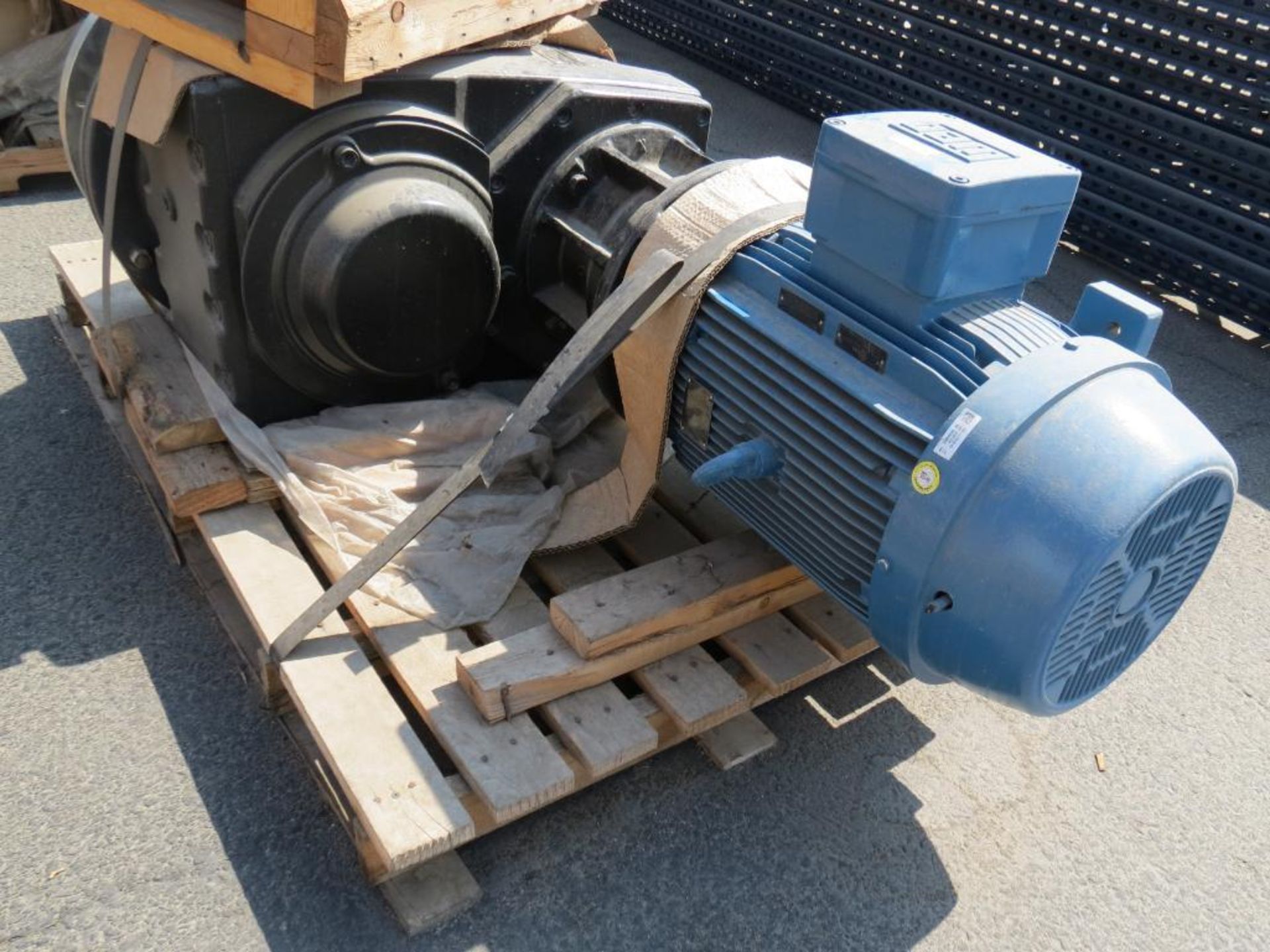 MXD Process Inc. 50HP Top Entry Flange Mount Mixer, SN: 85-D-31590