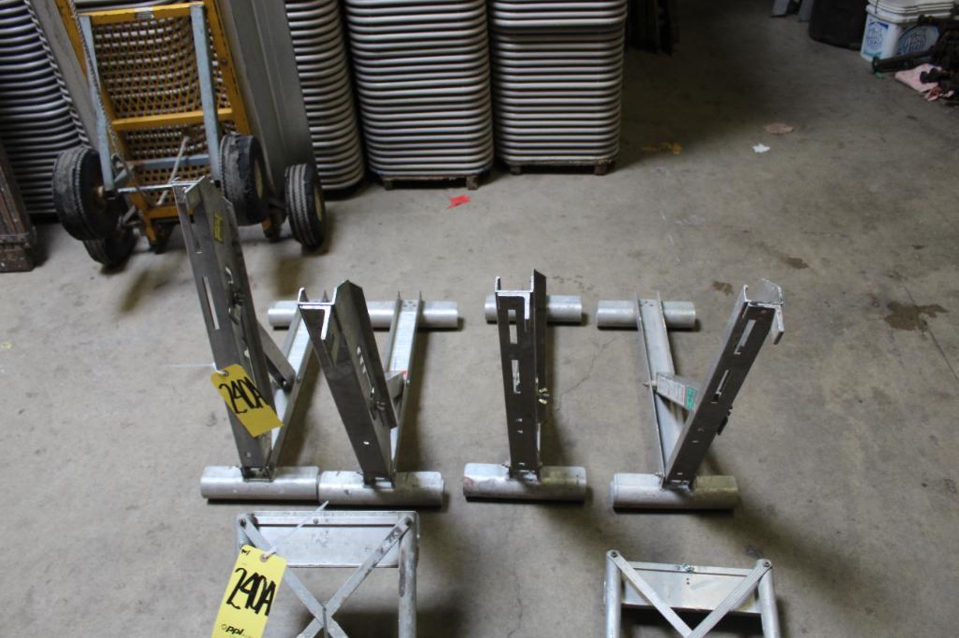 LOT: Ladder Jacks, Ladder Stabilizers - Image 2 of 4