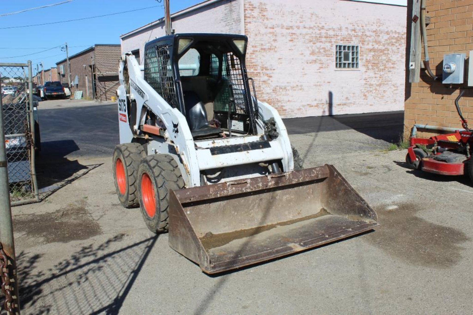 2007 Bobcat Skid Steer Loader Model S175 with 66 in. Loader Bucket, SN 530114617, 2323 indicated - Image 3 of 8