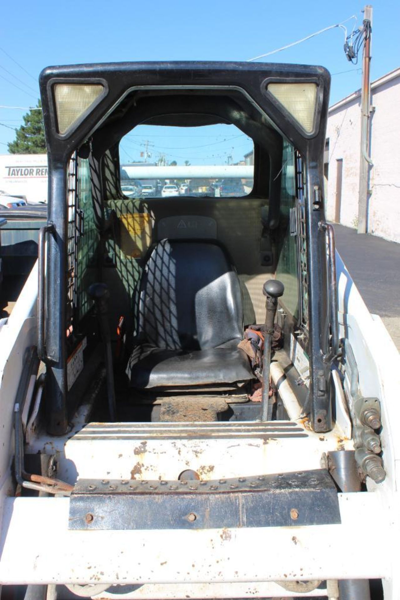 2007 Bobcat Skid Steer Loader Model S175 with 66 in. Loader Bucket, SN 530114617, 2323 indicated - Image 6 of 8