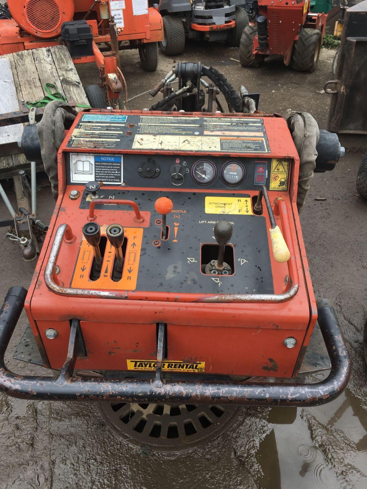 Ditch Witch Mini Skid Steer Model SK 500 with Loader Bucket and 5 Tooth Blade, S/N 1Y5485, 750 Indic - Image 3 of 4