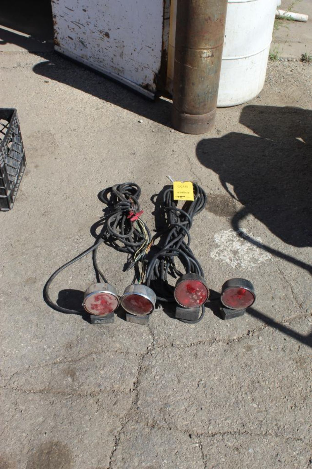 LOT: (2) Magnetic Towing Light Kits