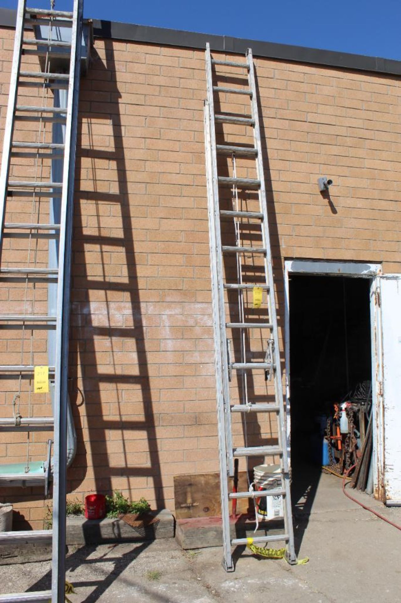 Werner 24 ft. Heavy Duty Extension Aluminum Ladder