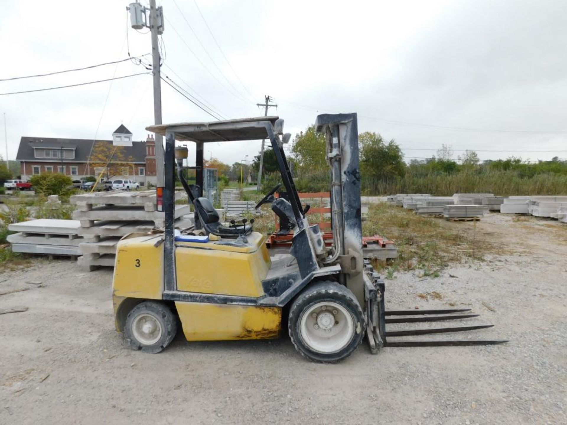 Yale 6000 lb. Gas Forklift Model G1P060T1FNU0E087, S/N 853042, Cushion Tires, Overhead Guard, 3-Stag