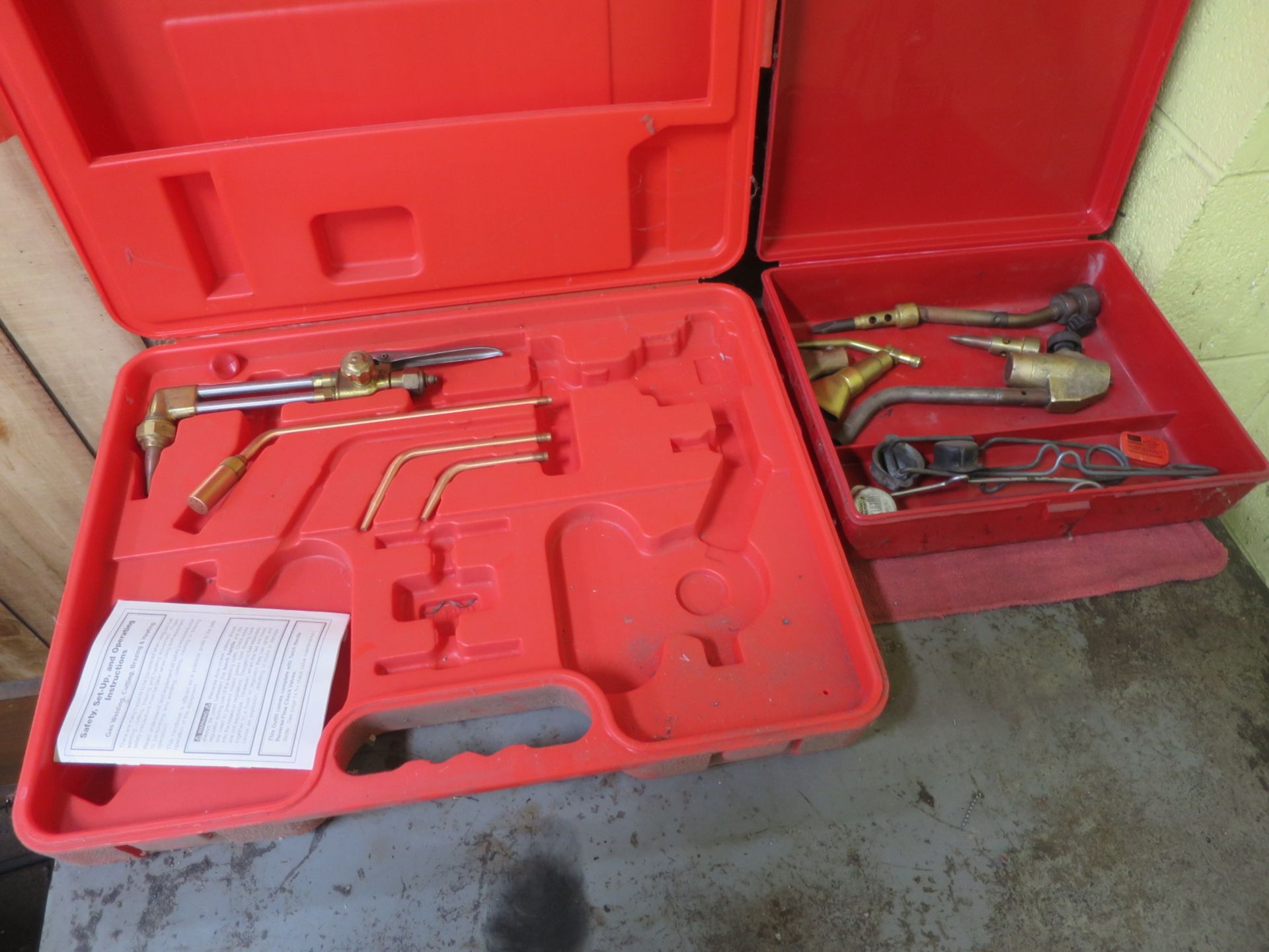 Acetylene Torch Set With Cart, Tanks, Table, And Extra Torches - Image 3 of 3