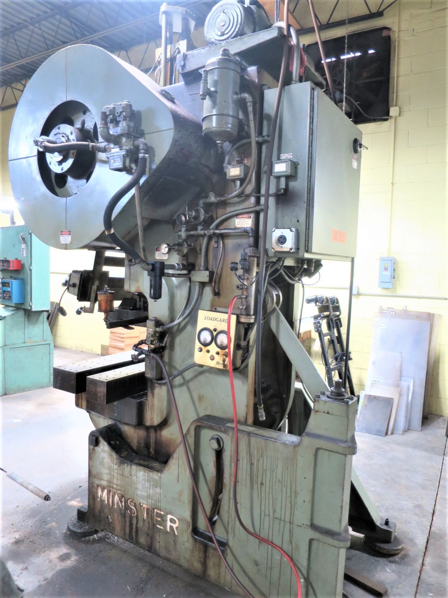 Minster #6 60 Ton Variable Speed OBI Punch Press Sn 6-20156 32" x 21" Bolster 45-90 Strokes Per - Image 6 of 6