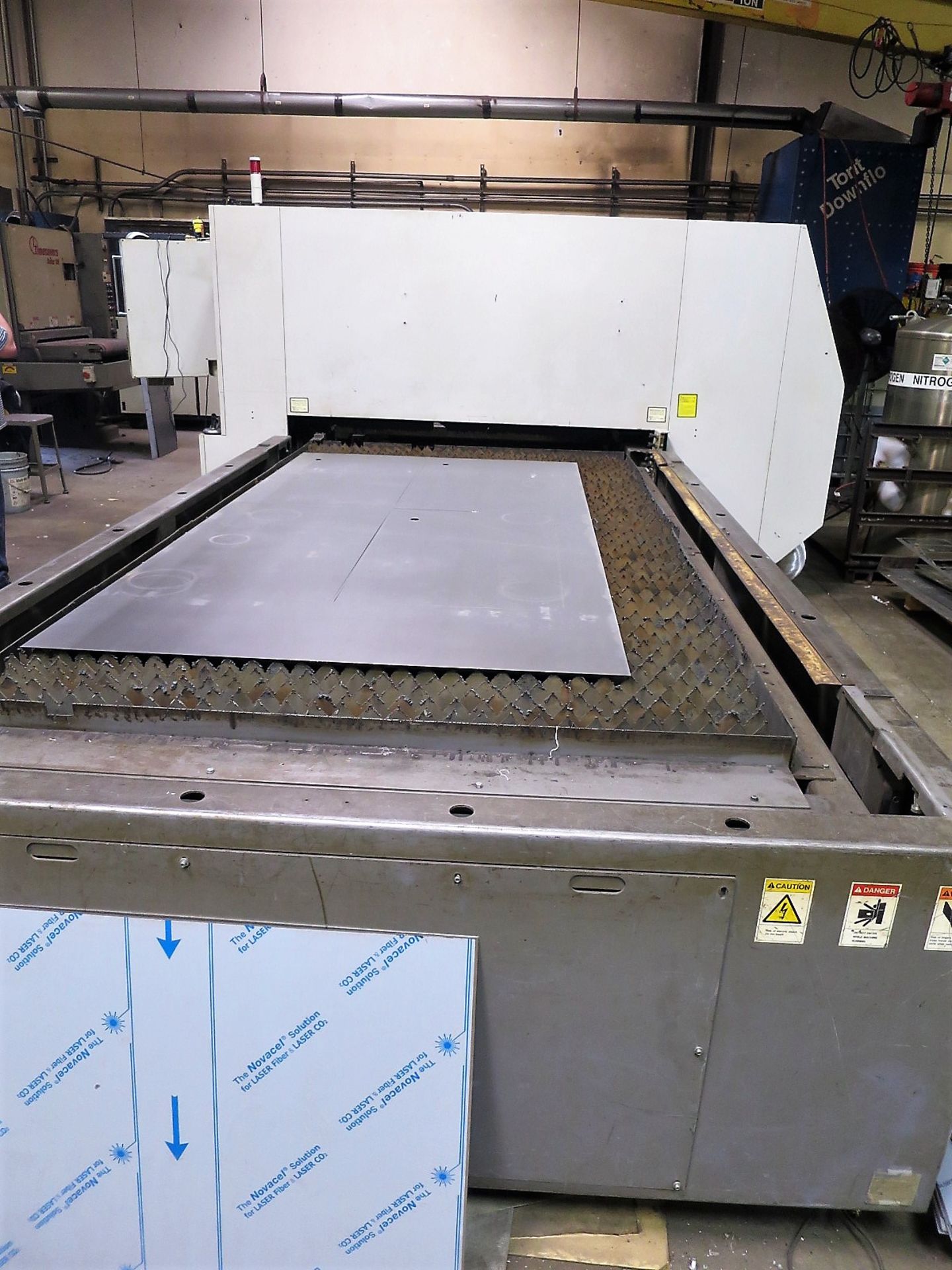 Mitsubishi ML3015 LVP(S) Laser Cutting Machine, S/N 123LVPS066, New 2002 - Image 2 of 15