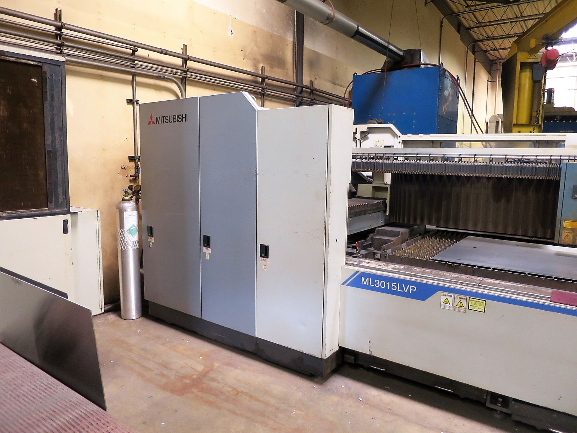 Mitsubishi ML3015 LVP(S) Laser Cutting Machine, S/N 123LVPS066, New 2002 - Image 3 of 15