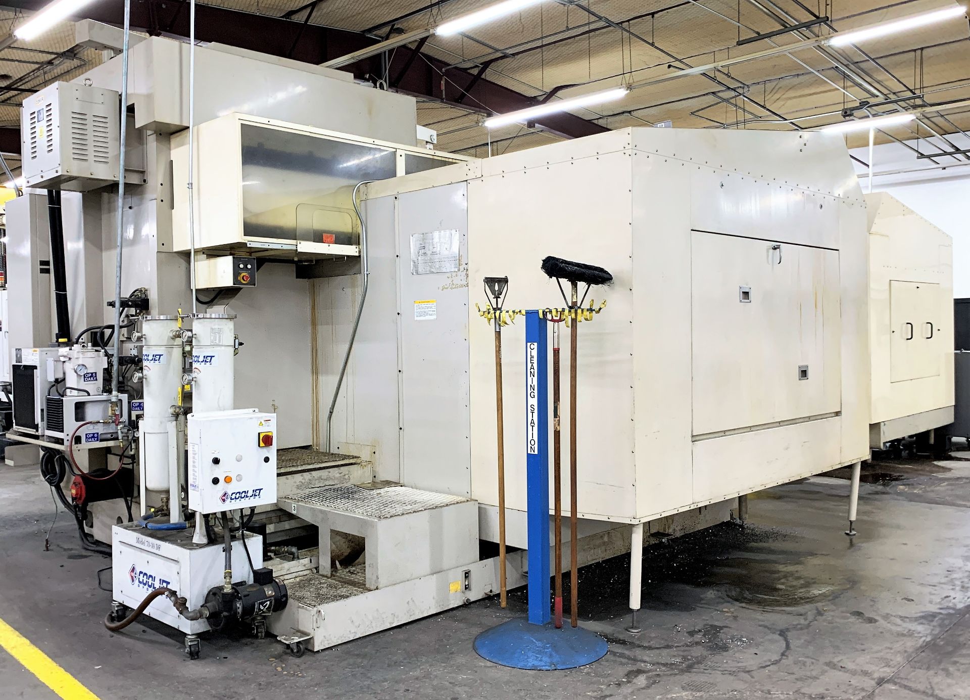 Okuma & Howa Millac 1052V/2000 4-Axis Vertical Machining Center - Image 8 of 10