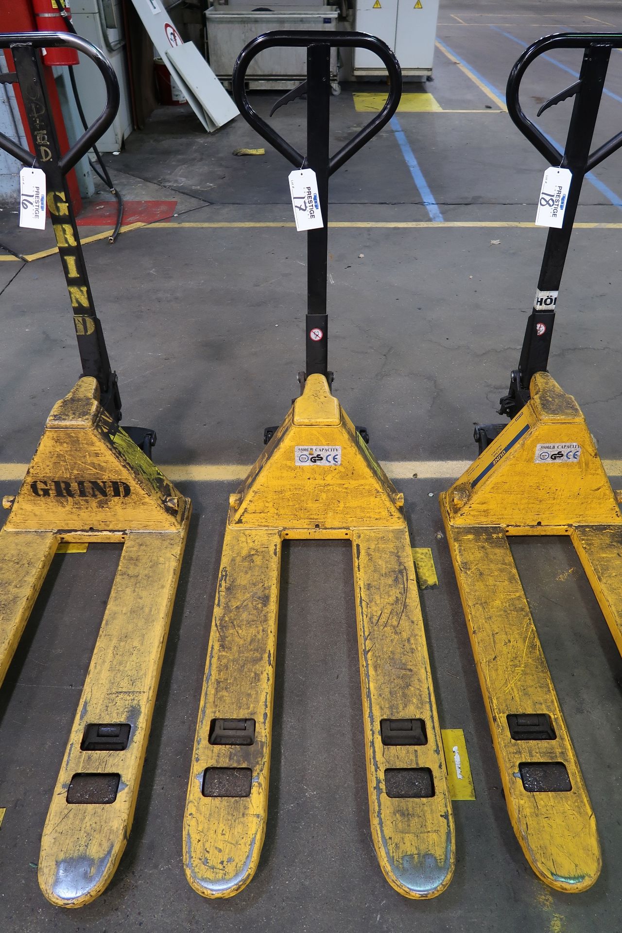 Uline Pallet Jack, 5,500 Lb. Capacity, Model H-1366