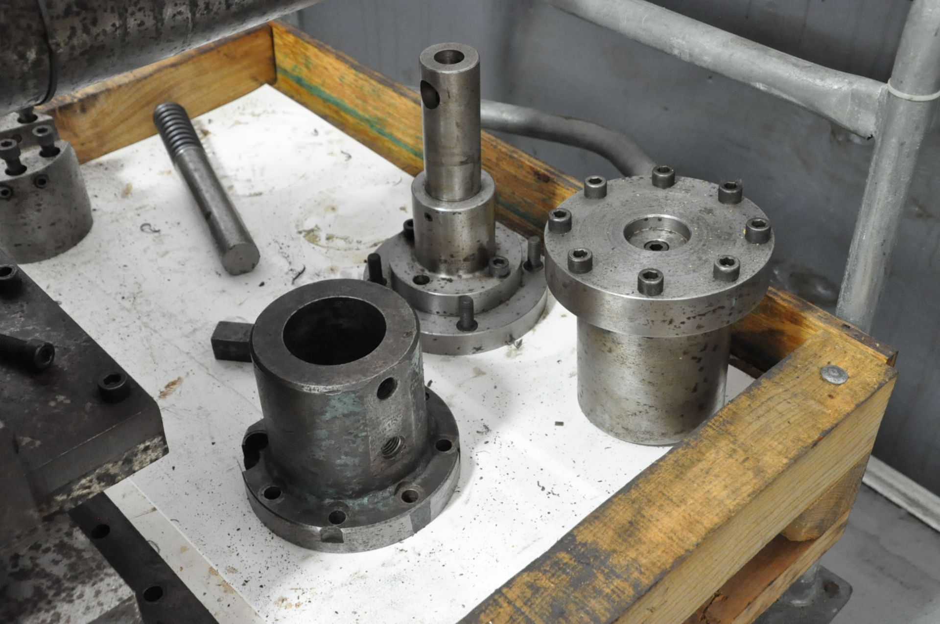 Boring Bar Assembly with (4) Various Small and Large Boring Bar Heads, (Bldg 1) - Image 3 of 4
