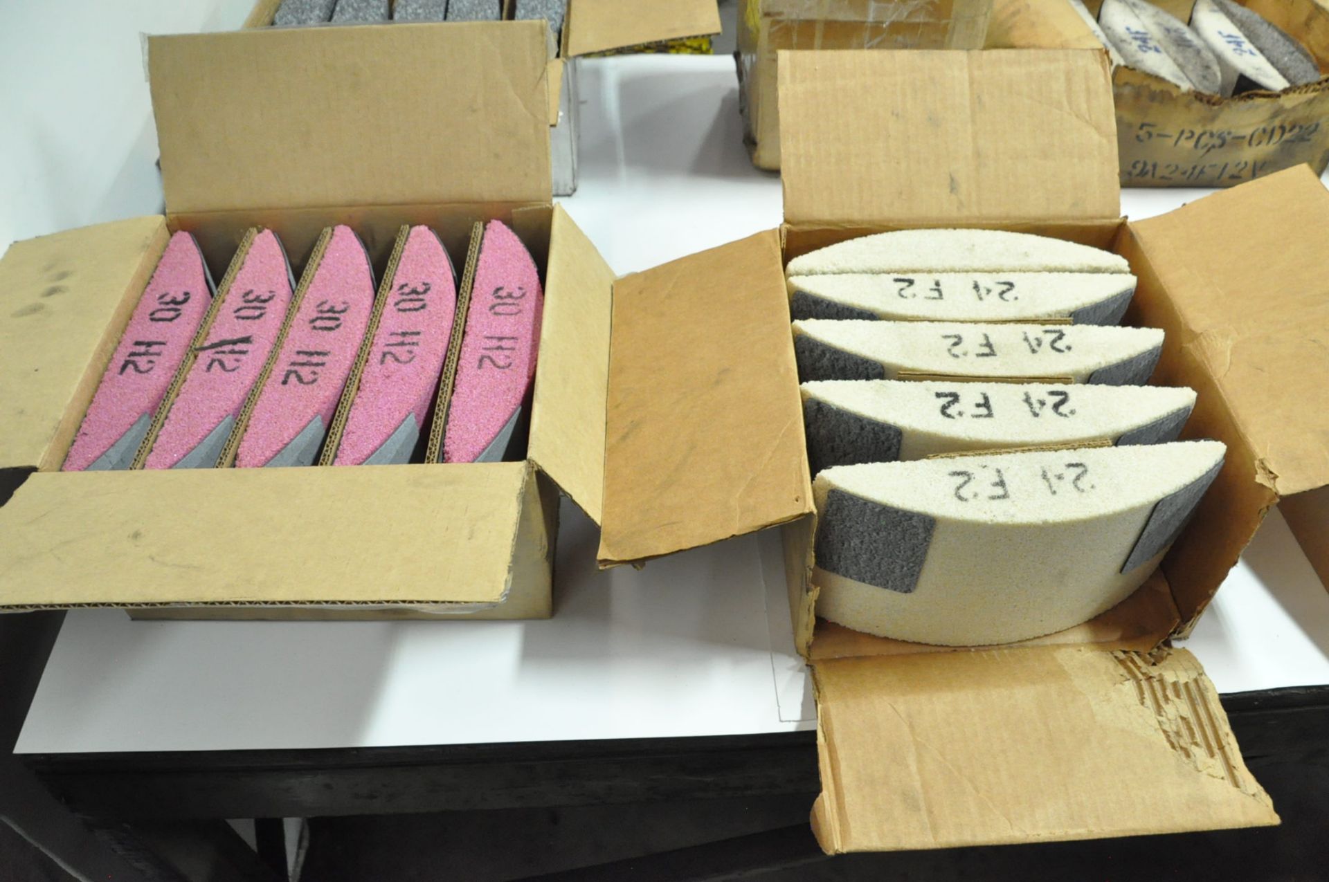 Lot-Grinding Shoes in (9) Boxes, (Bldg 2) - Image 6 of 7