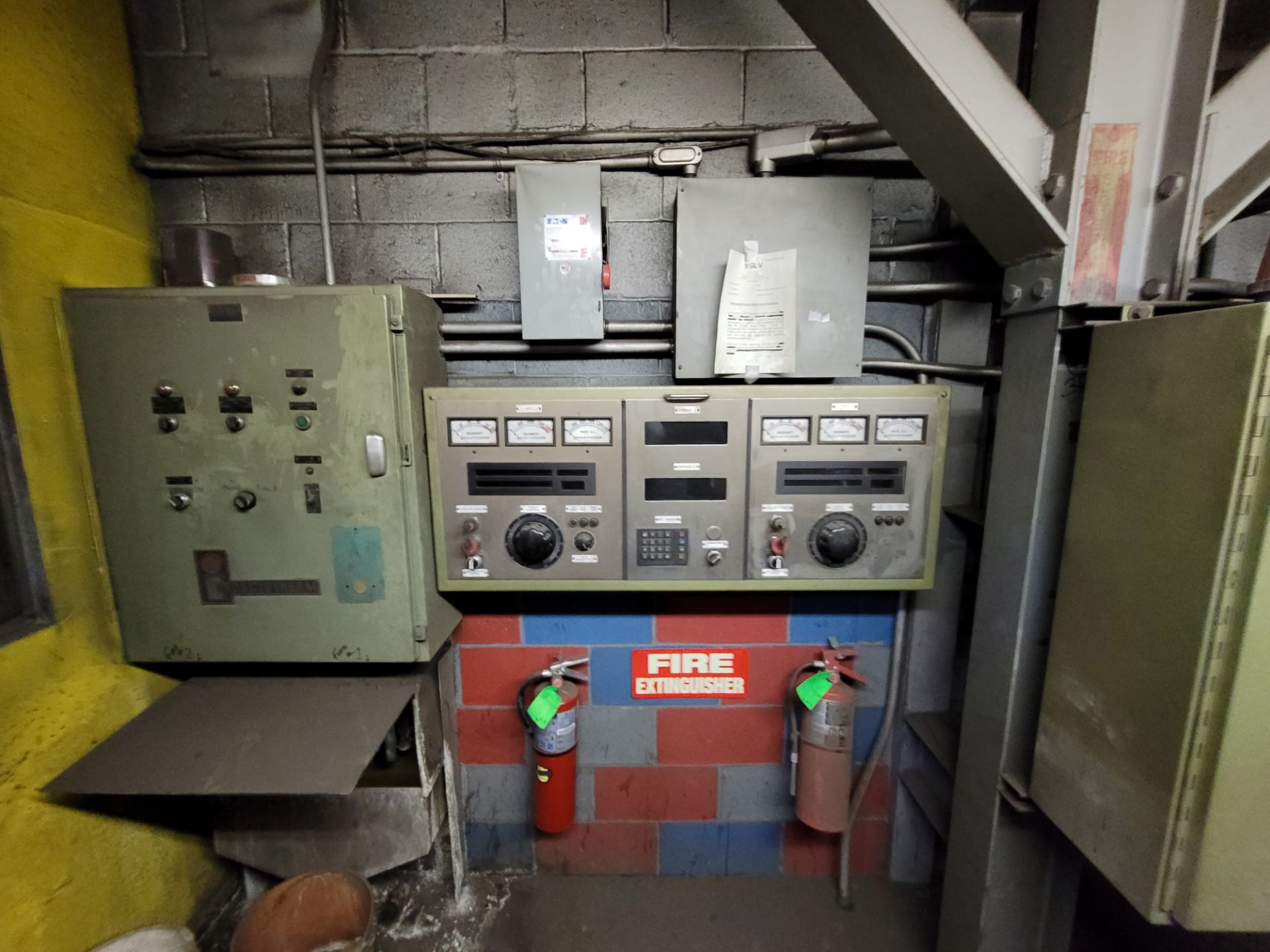 1998 Inductotherm Furnace System with (2) 7.5 Ton Furnaces - Image 3 of 12