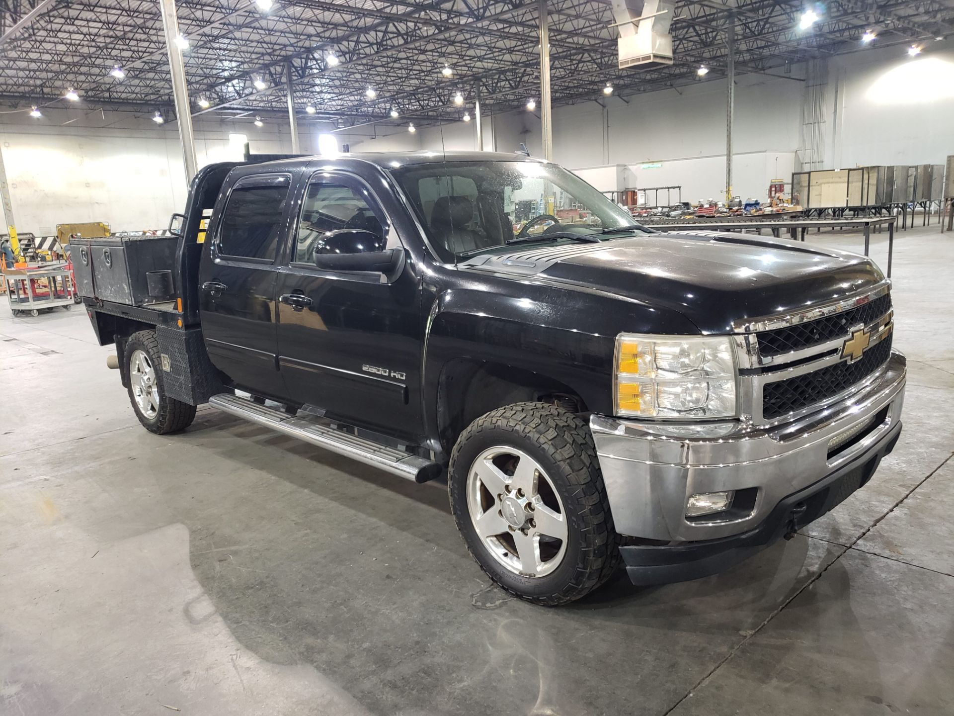 2011 Chevrolet Siverado 2500HD LTZ 4WD Flat Bed Truck, 7’ Flat Bed, Crew Cab - Image 2 of 14