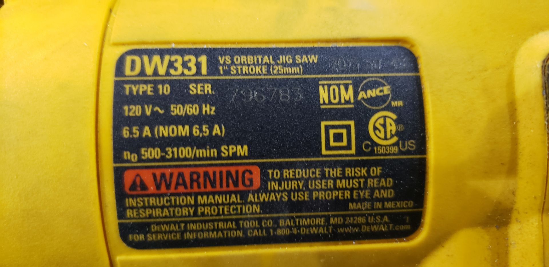 DeWalt DW331 VS Orbital Jig Saw - Image 2 of 2