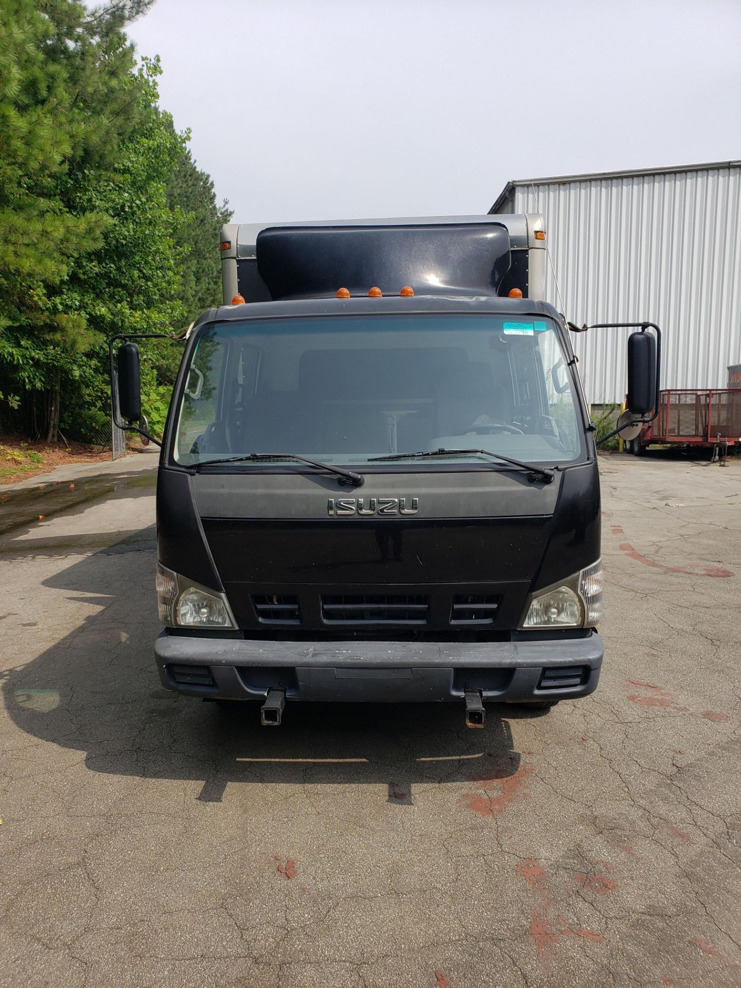 2007 Isuzu 20’ Box Truck - Image 2 of 20