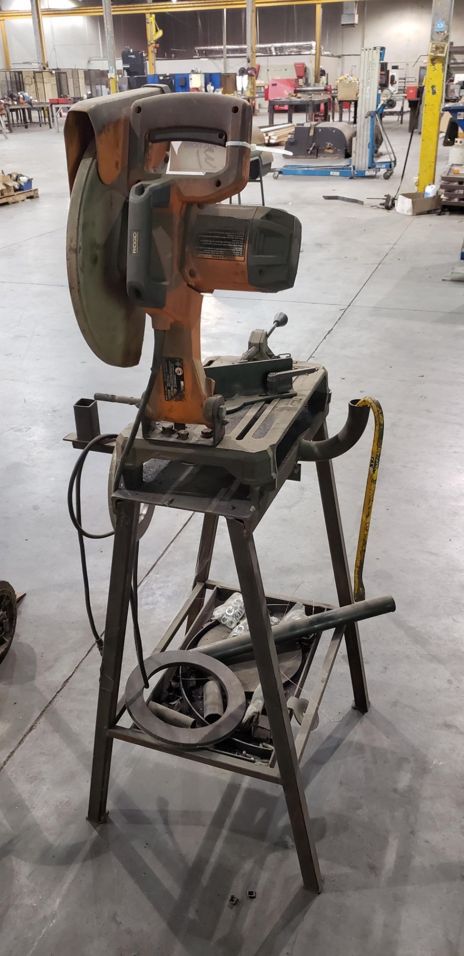 Rigid R4141 14" Abrasive Cut Off Saw on Stand - Image 2 of 3