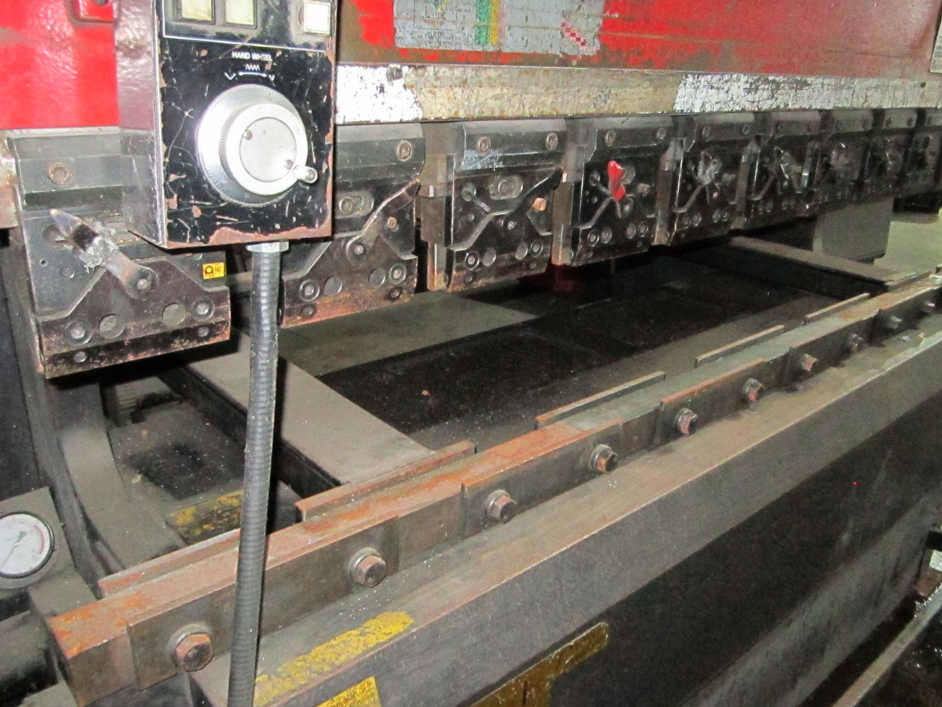 AMADA RG-8024 PRESS BRAKE - Image 3 of 8