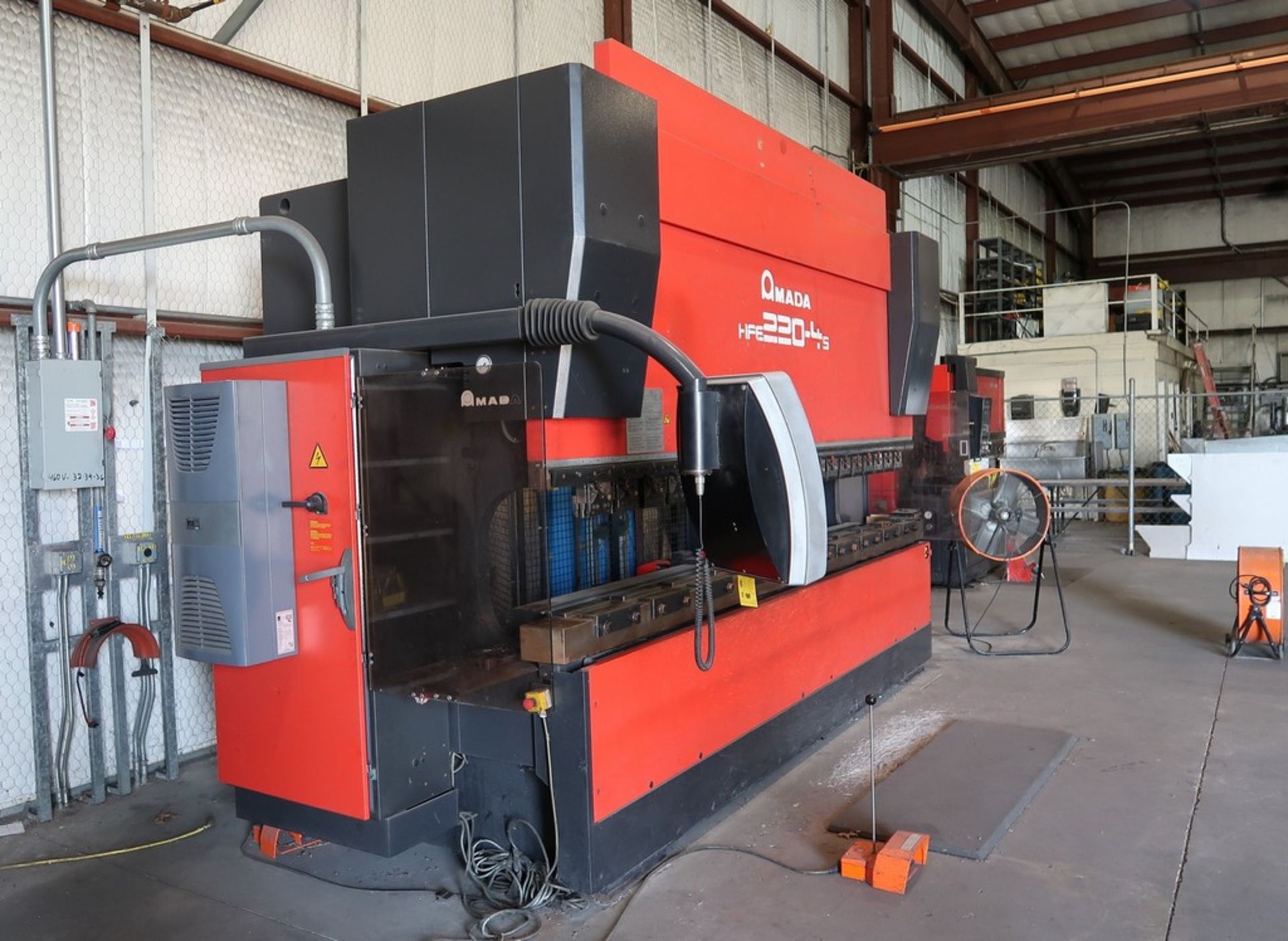 AMADA HFE220-45 CNC PRESS BRAKE - Image 6 of 12