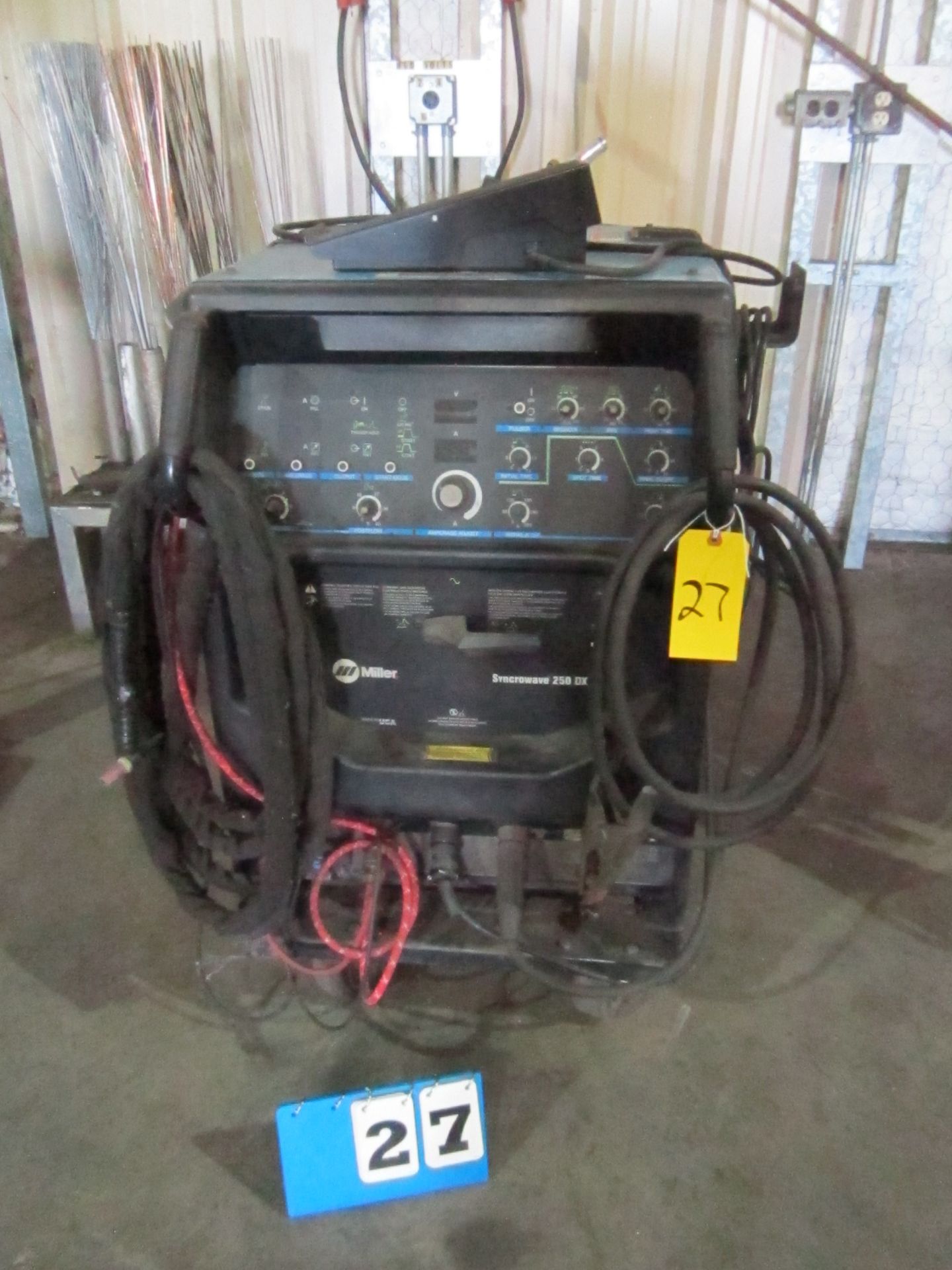 MILLER 250DX WELDER