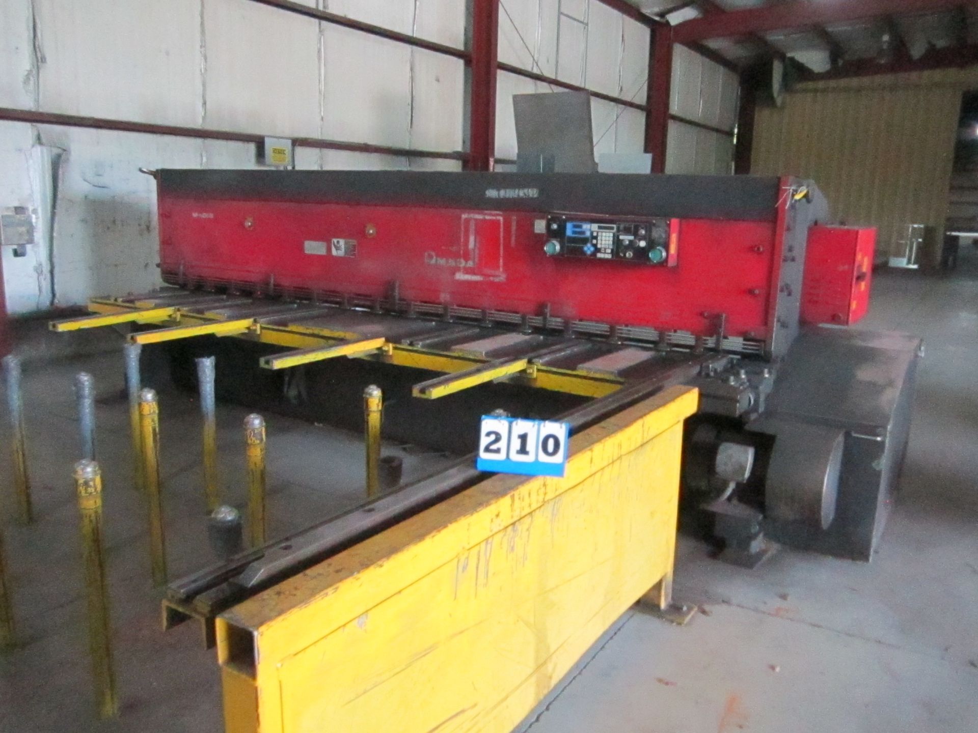 AMADA M-4065 SQUARING SHEAR