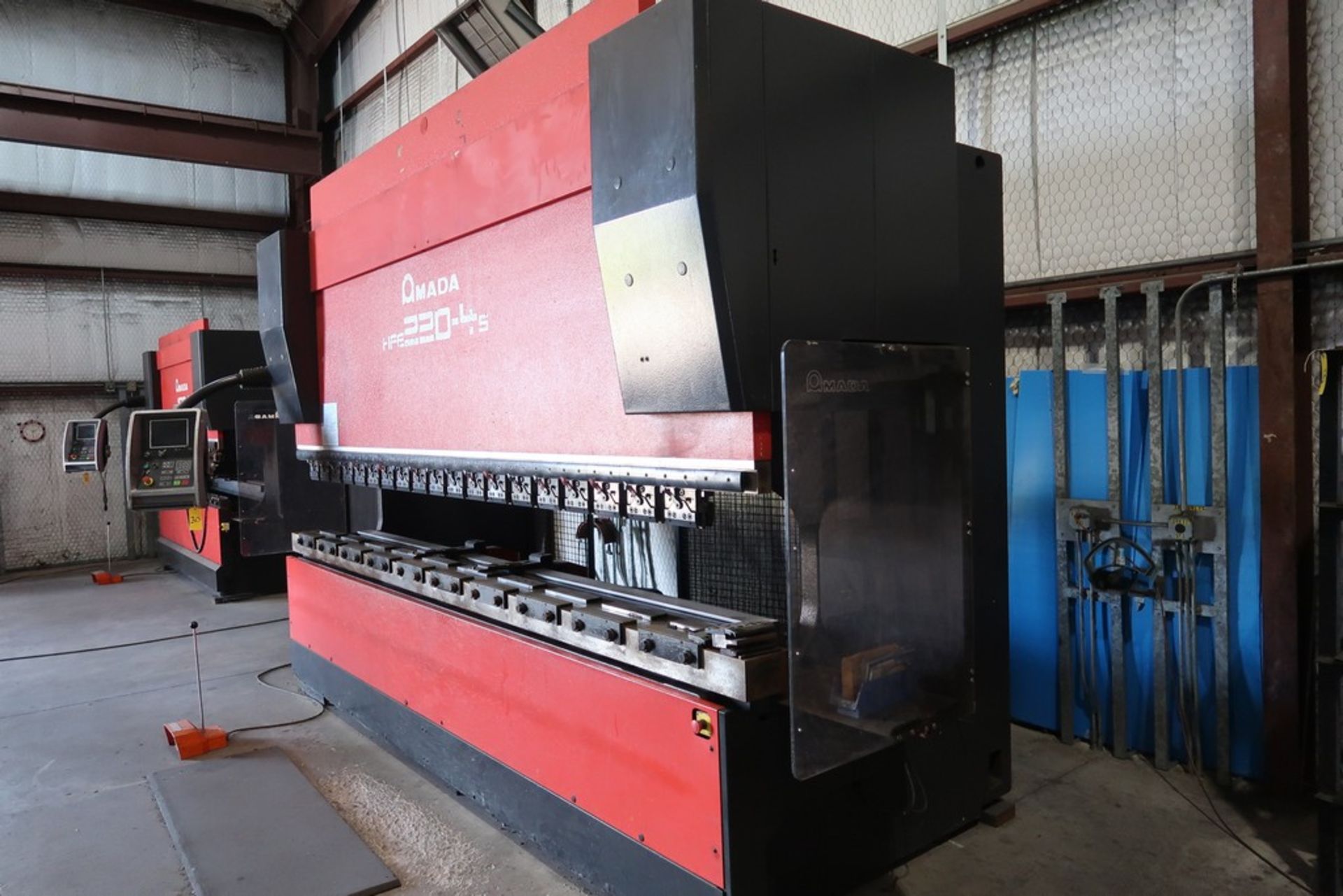 AMADA HFE220-45 CNC PRESS BRAKE - Image 7 of 12