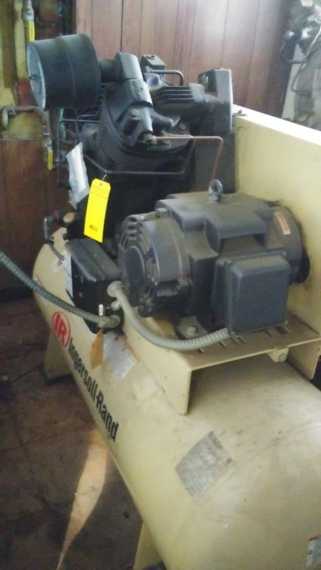 INGERSOLL-RAND 7100 15 HP RECIPROCATING AIR COMPRESSOR - Image 4 of 4