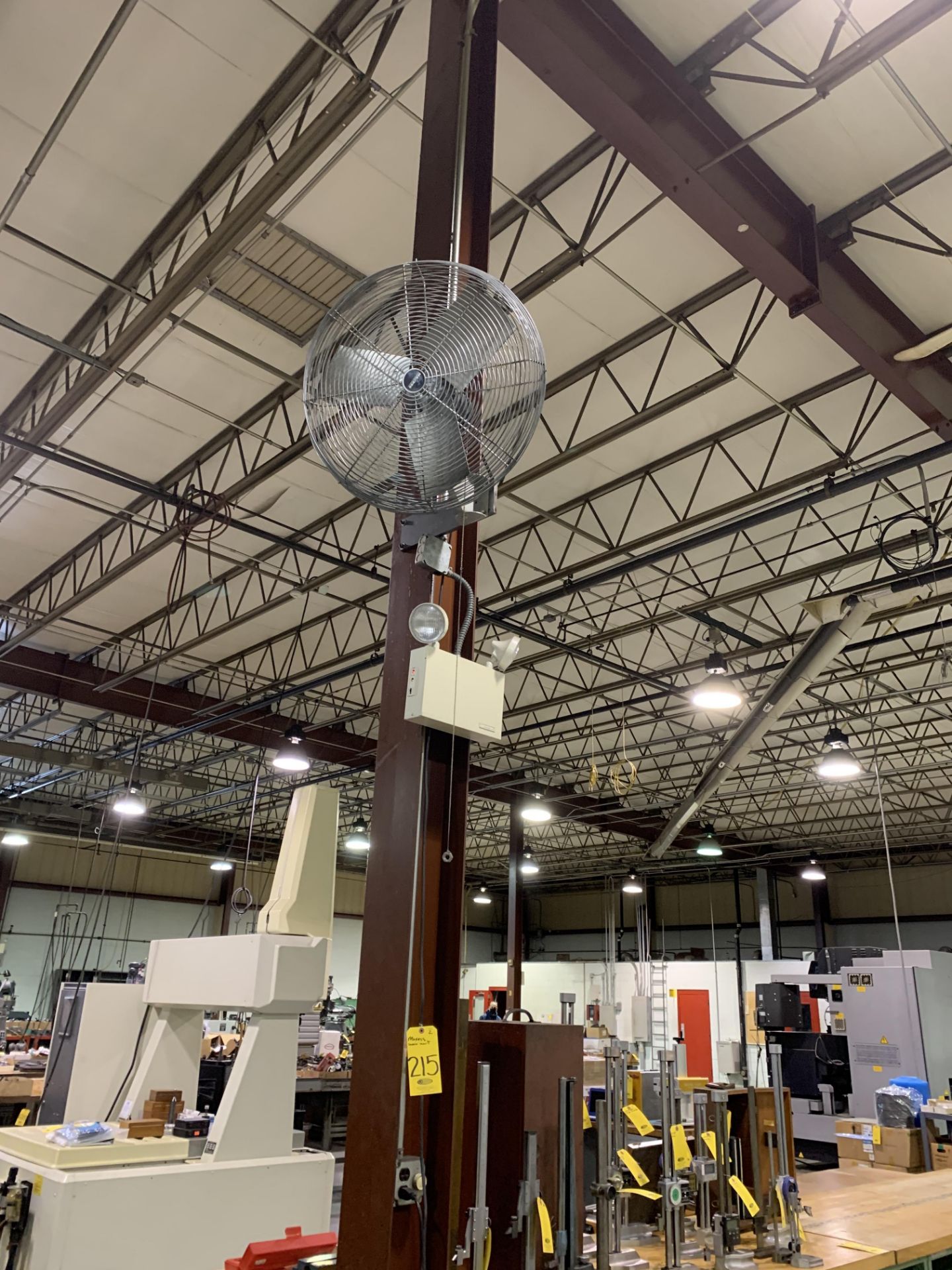 (2) 24 IN. COLUMN MOUNTED OSCILLATING FANS