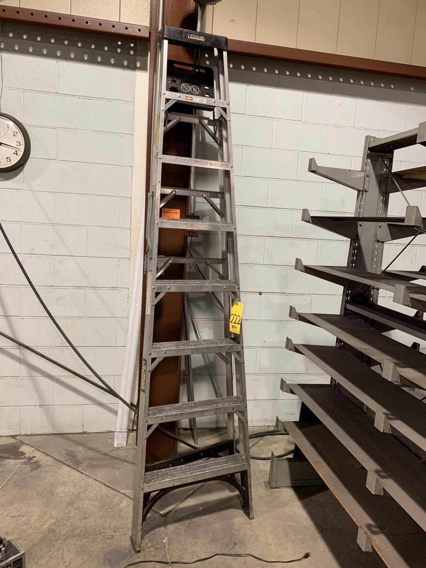 8 FT. ALUMINUM A FRAME LADDER