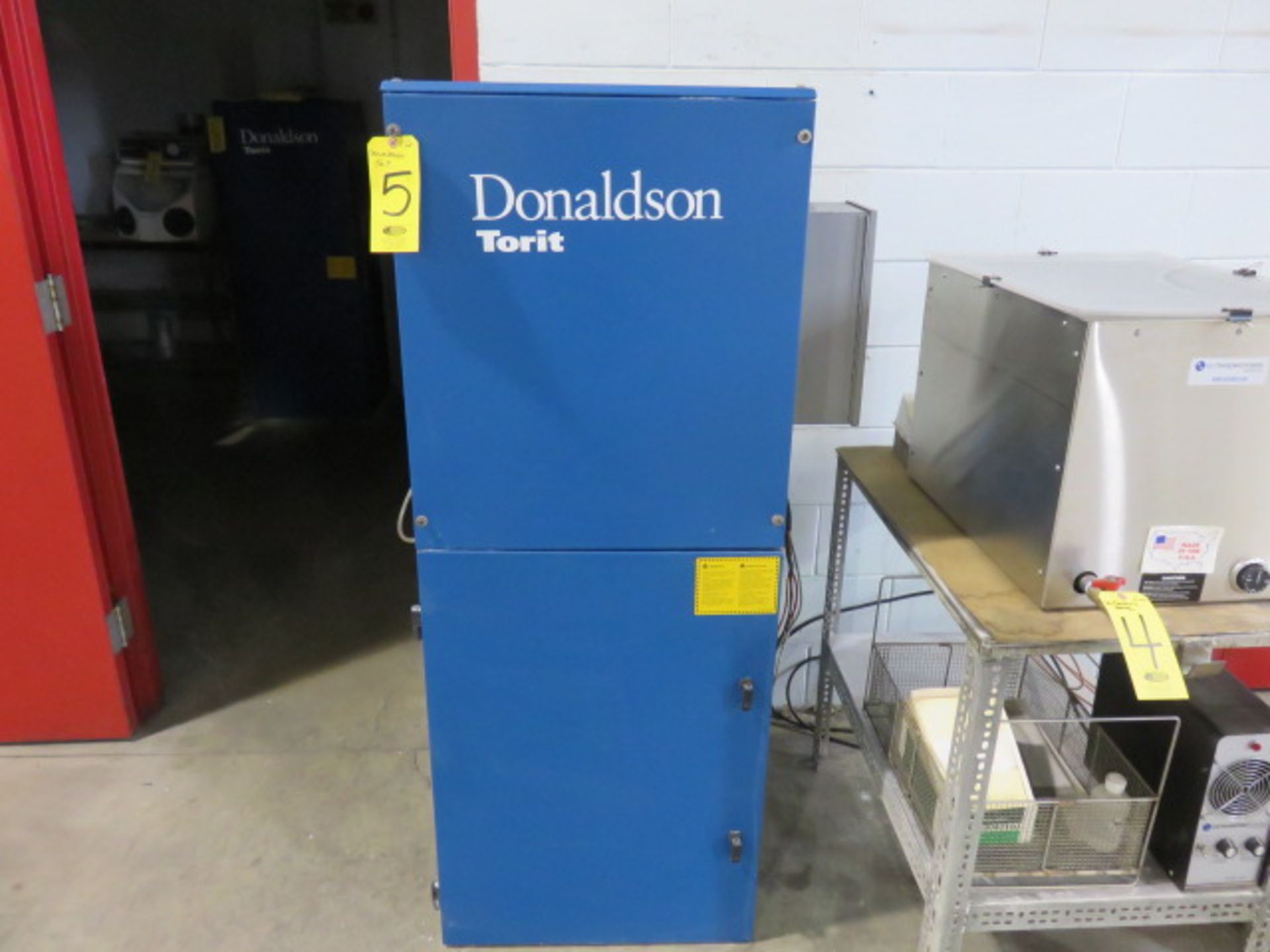 DONALDSON TORIT VS1200 CABINET DUST COLLECTOR