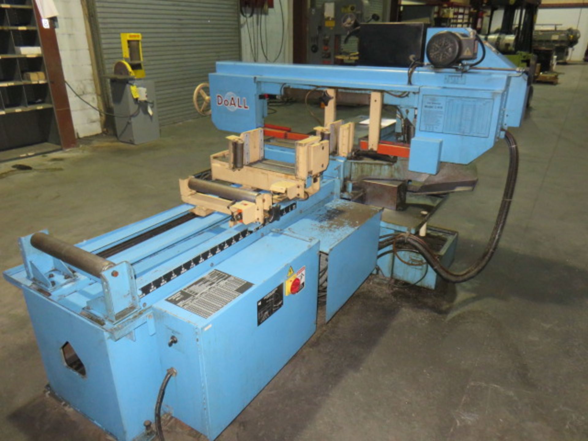 1998 DOALL C-916SA AUTOMATIC SWING ANGLE HORIZONTAL BAND SAW, S/N 533-98169, 9 IN. x 16 IN. - Image 4 of 5