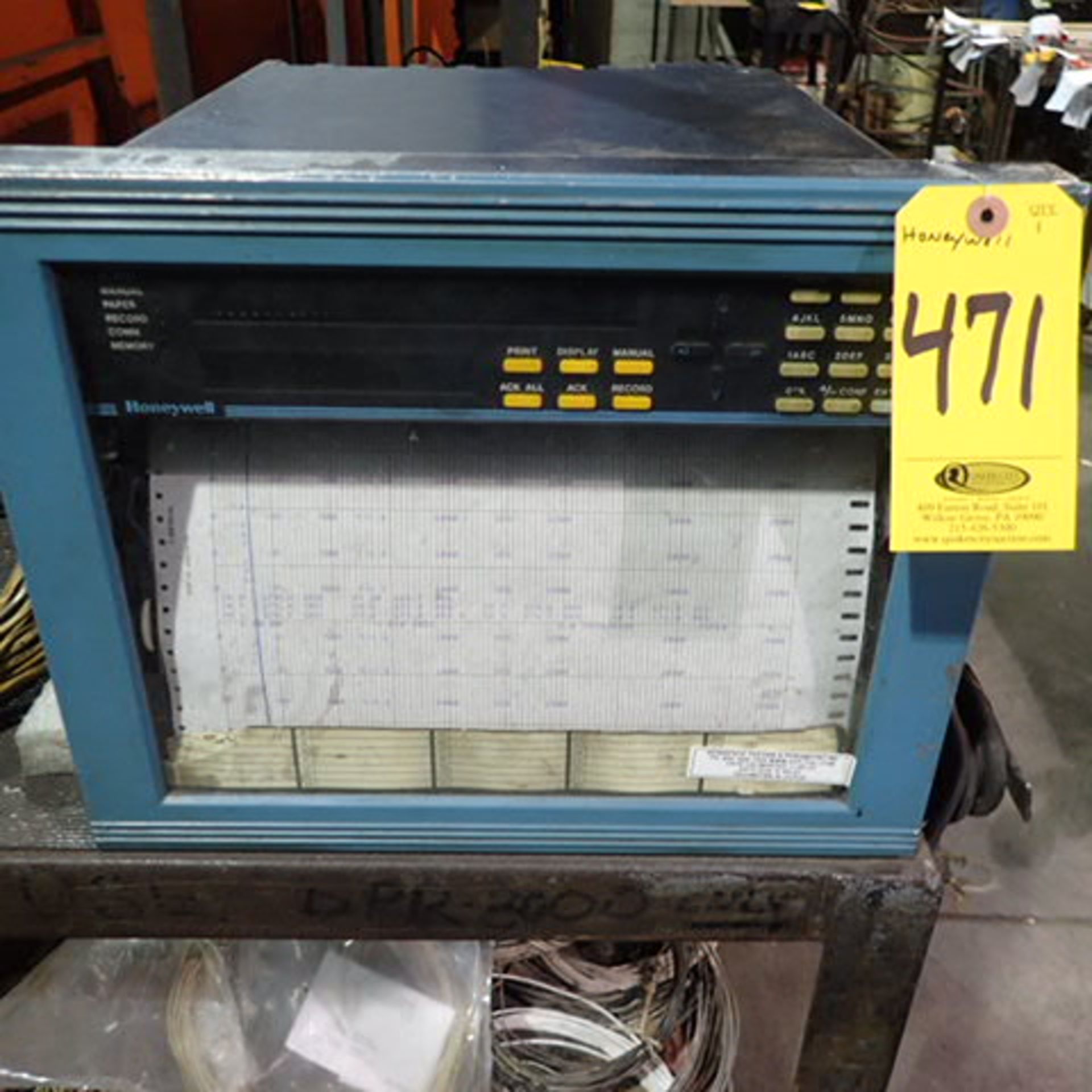 HONEYWELL CHART RECORDER W/DRO, TEST BLOCK, THERMOCOUPLES AND H.D. CART - Image 2 of 4
