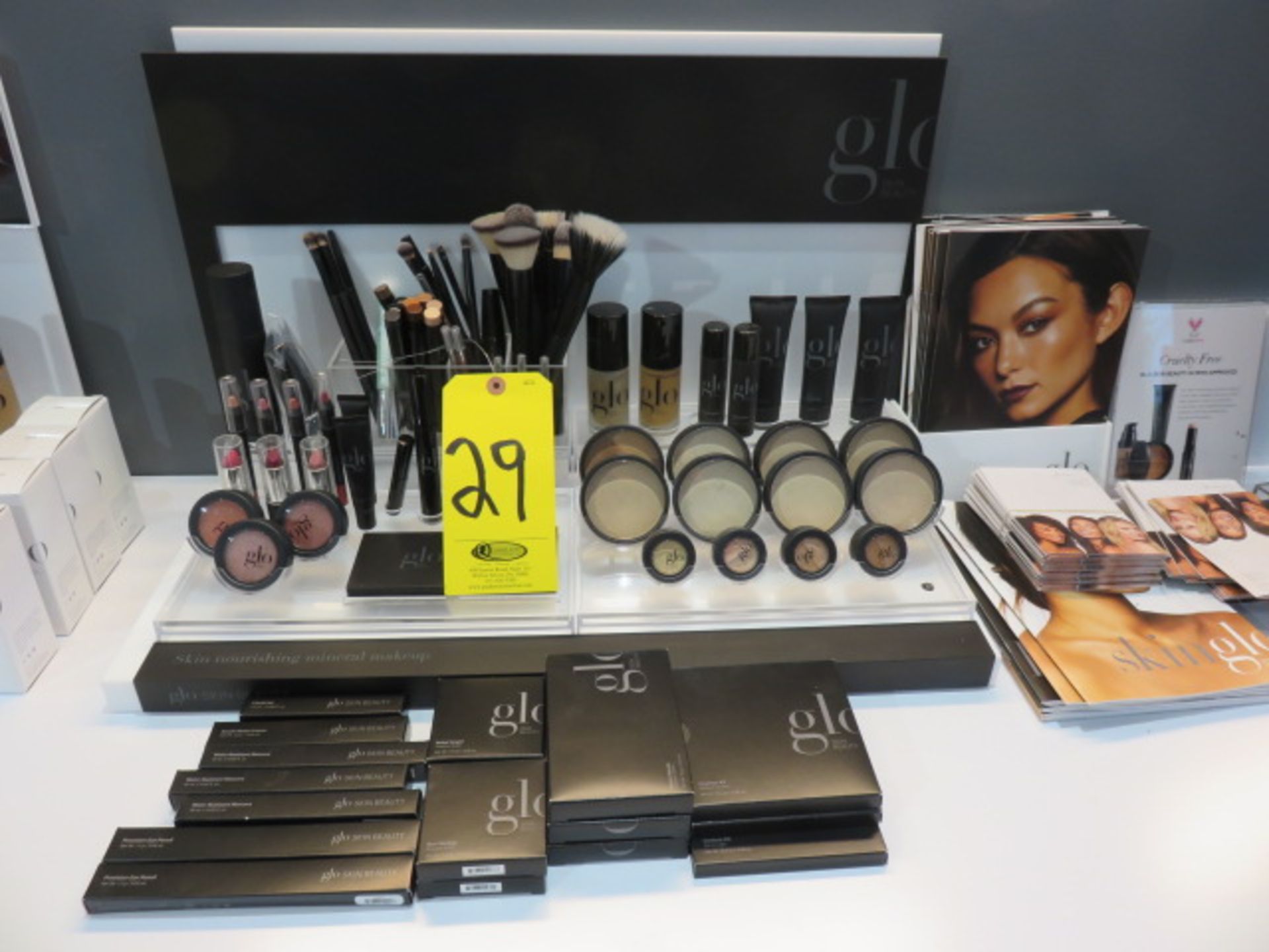 ASSORTED GLO MAKE-UP-KITS, TINTS, LIPSTICKS AND GLOSS, MASCARA PRIMER, PENCILS, BRUSHES AND MORE... - Image 2 of 9