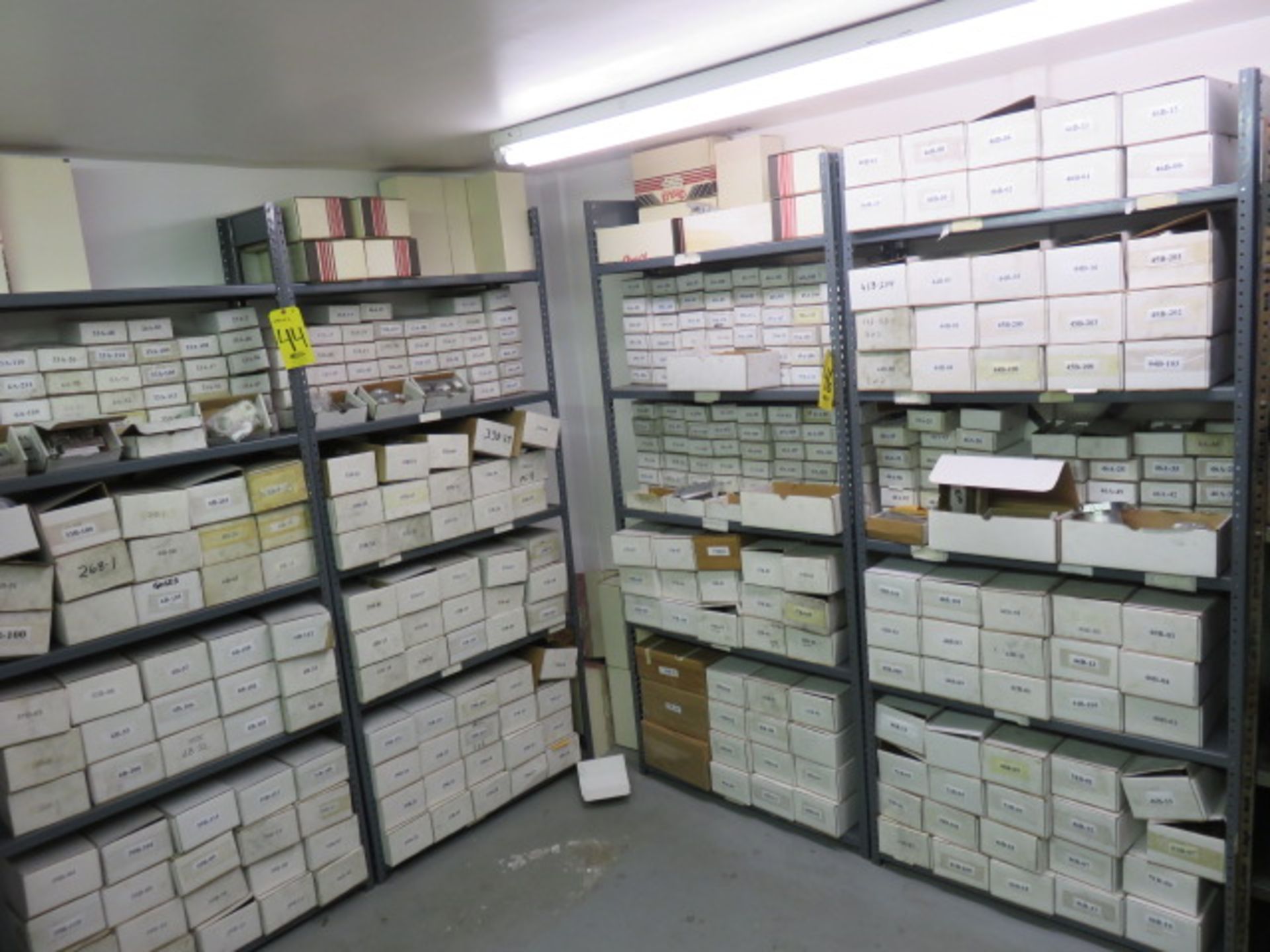 ASSORTED ALUMINUM IN BOXES & TRASH CAN (SHELVES NOT INCLUDED) - Image 12 of 12