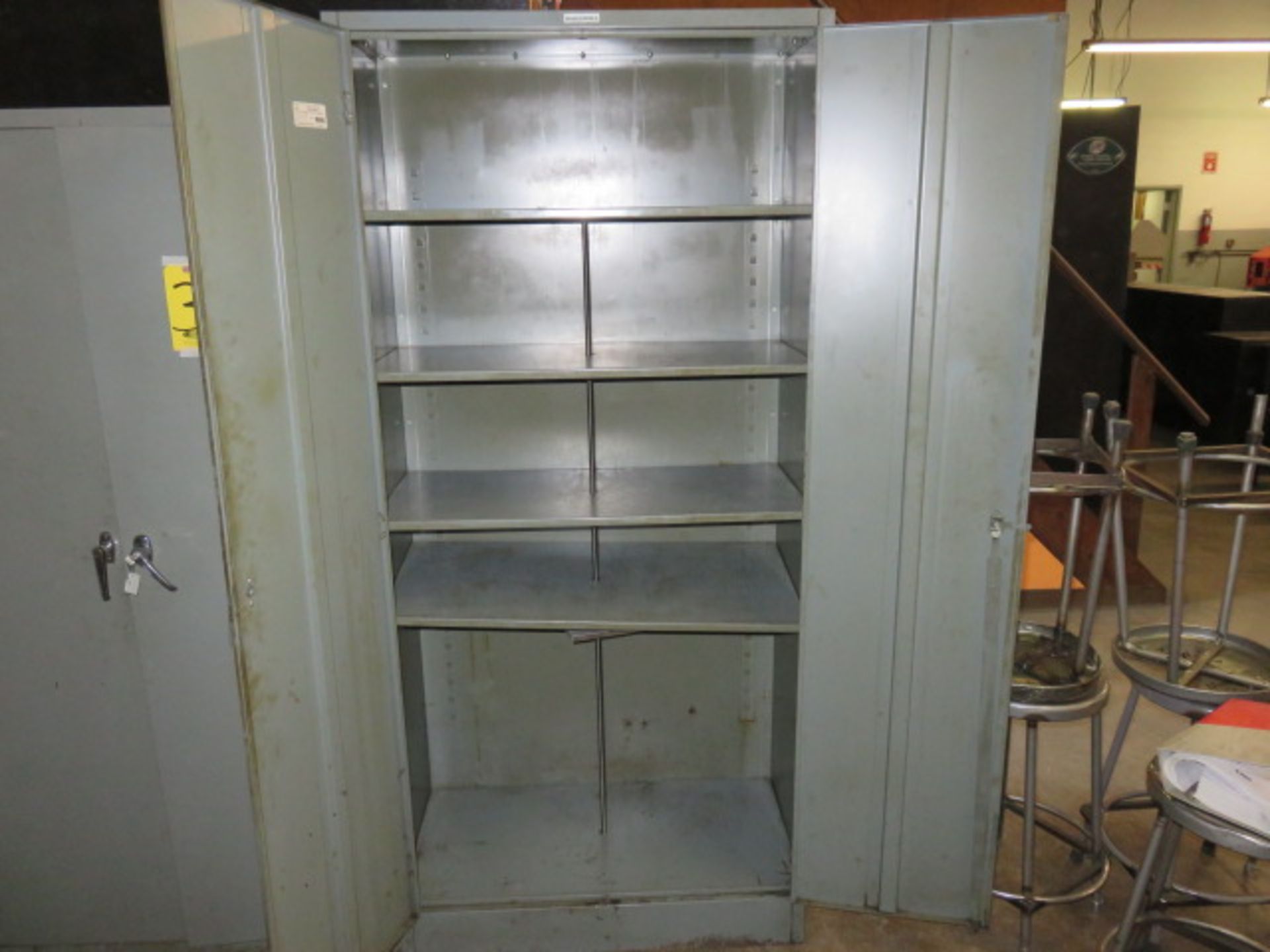 DBL. DOOR SUPPLY CABINET WITH REINFORCED SHELVES - Image 2 of 2