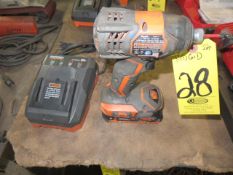 RIDGID CORDLESS R86034 DRILL WITH CHARGER AND BATTERY